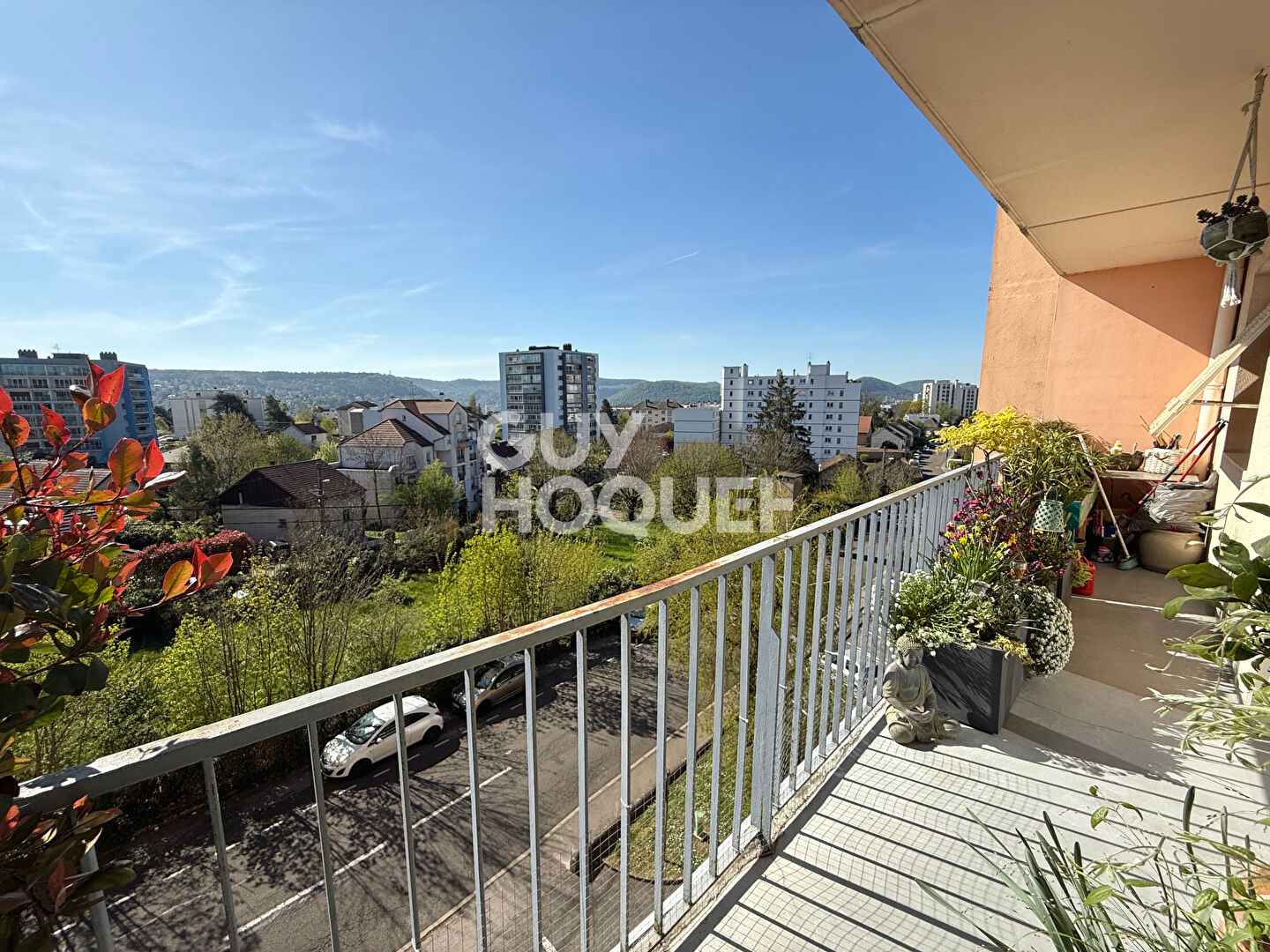 Appartement lumineux avec balcon, garage et parking quartier Saint-Claude