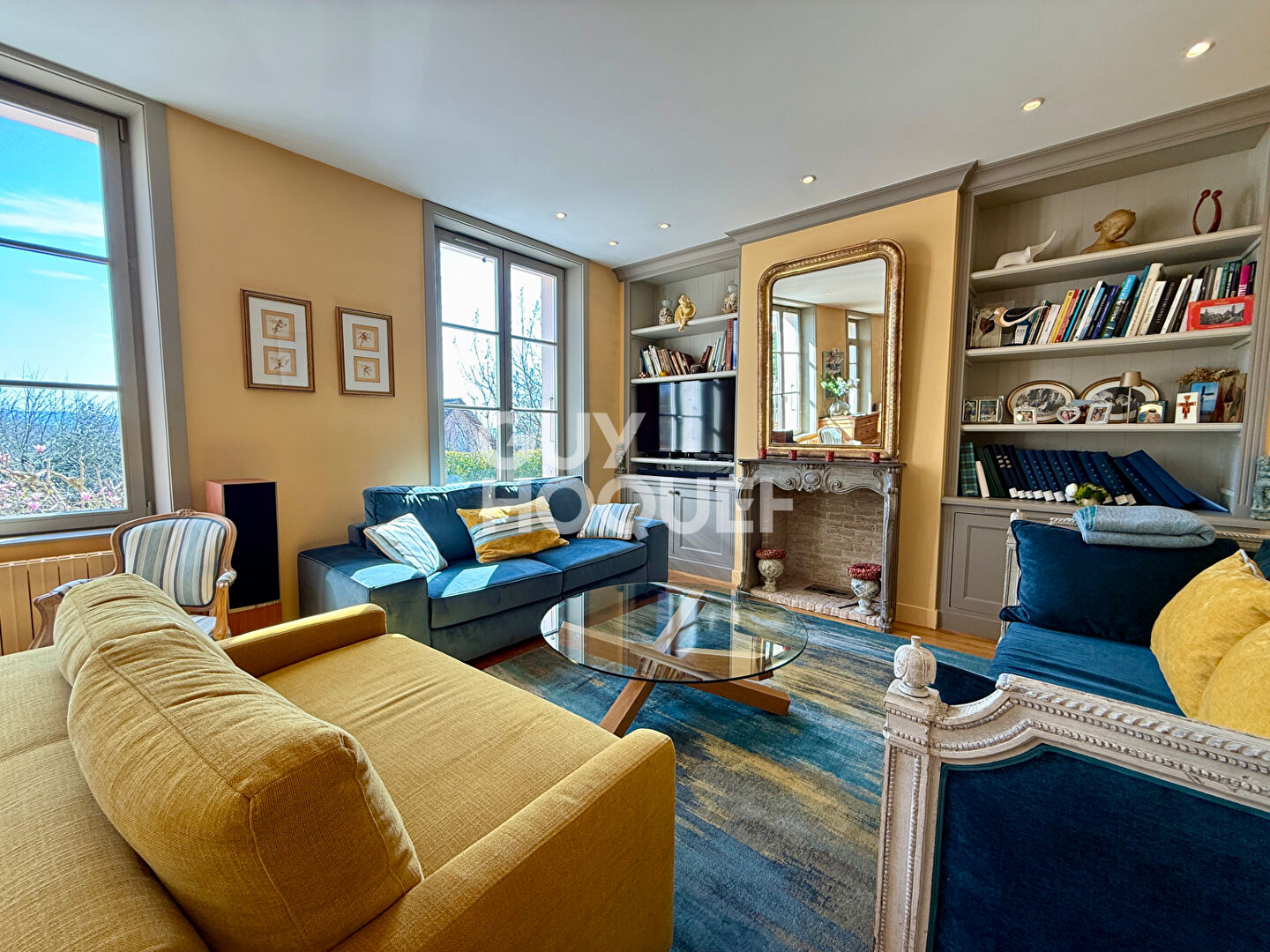 Propriété de charme avec piscine et jardin arboré - Montboucons