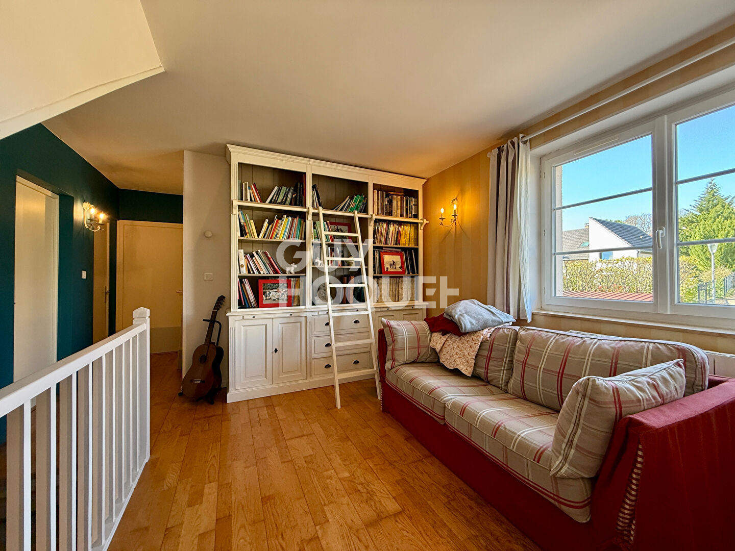 Propriété de charme avec piscine et jardin arboré - Montboucons