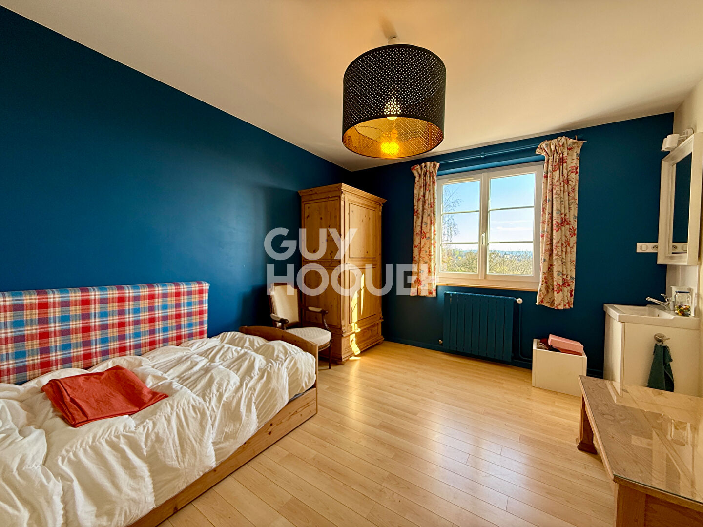 Propriété de charme avec piscine et jardin arboré - Montboucons