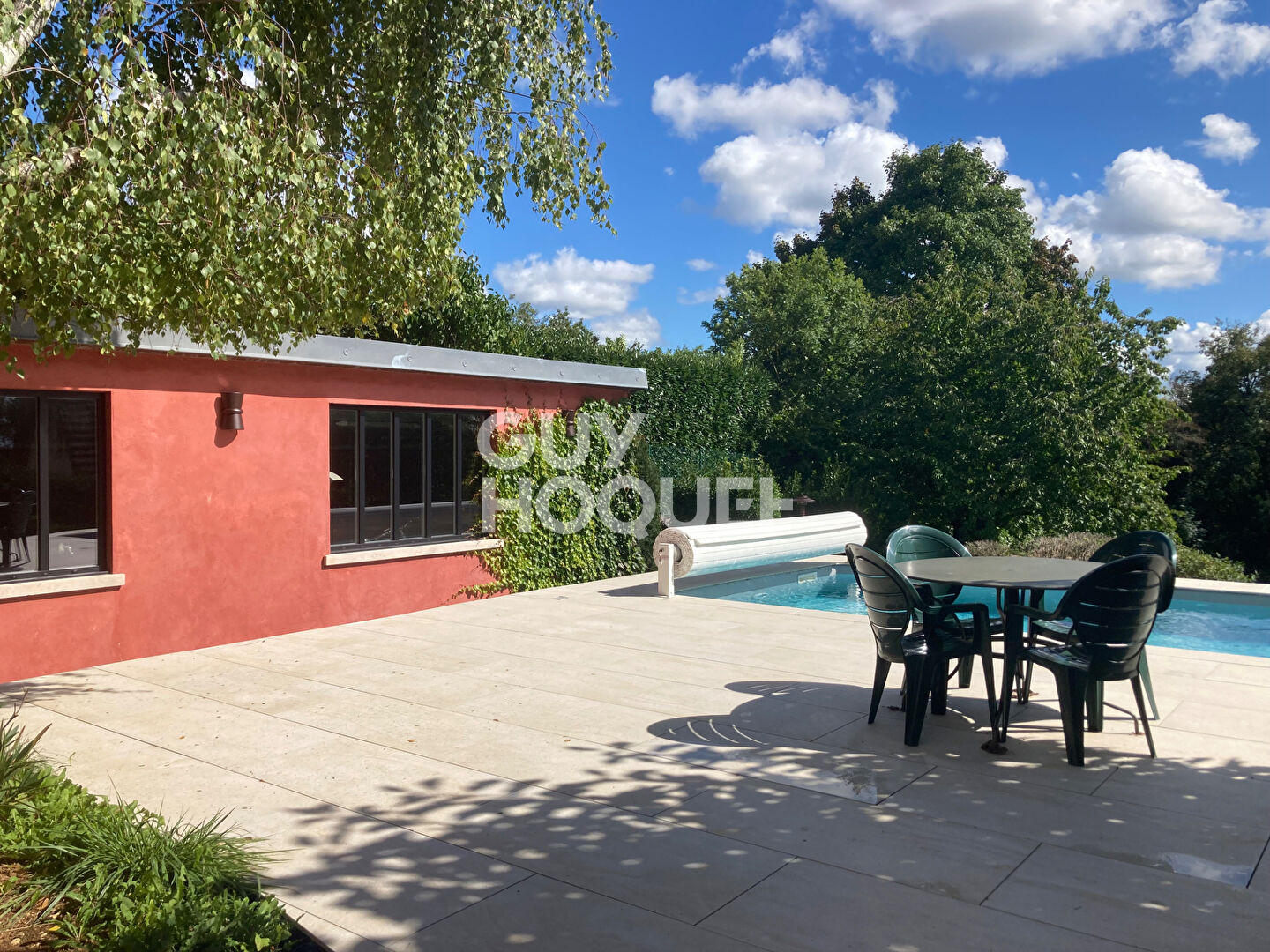 Propriété de charme avec piscine et jardin arboré - Montboucons