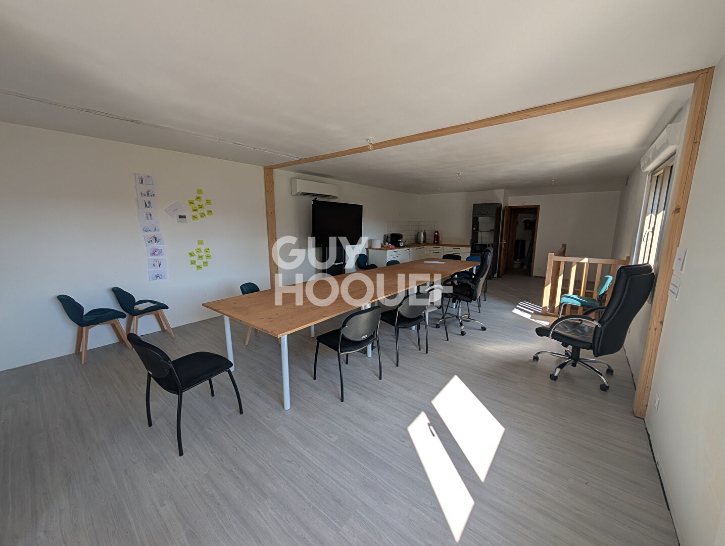 Local commercial Saint Vit 605 m2