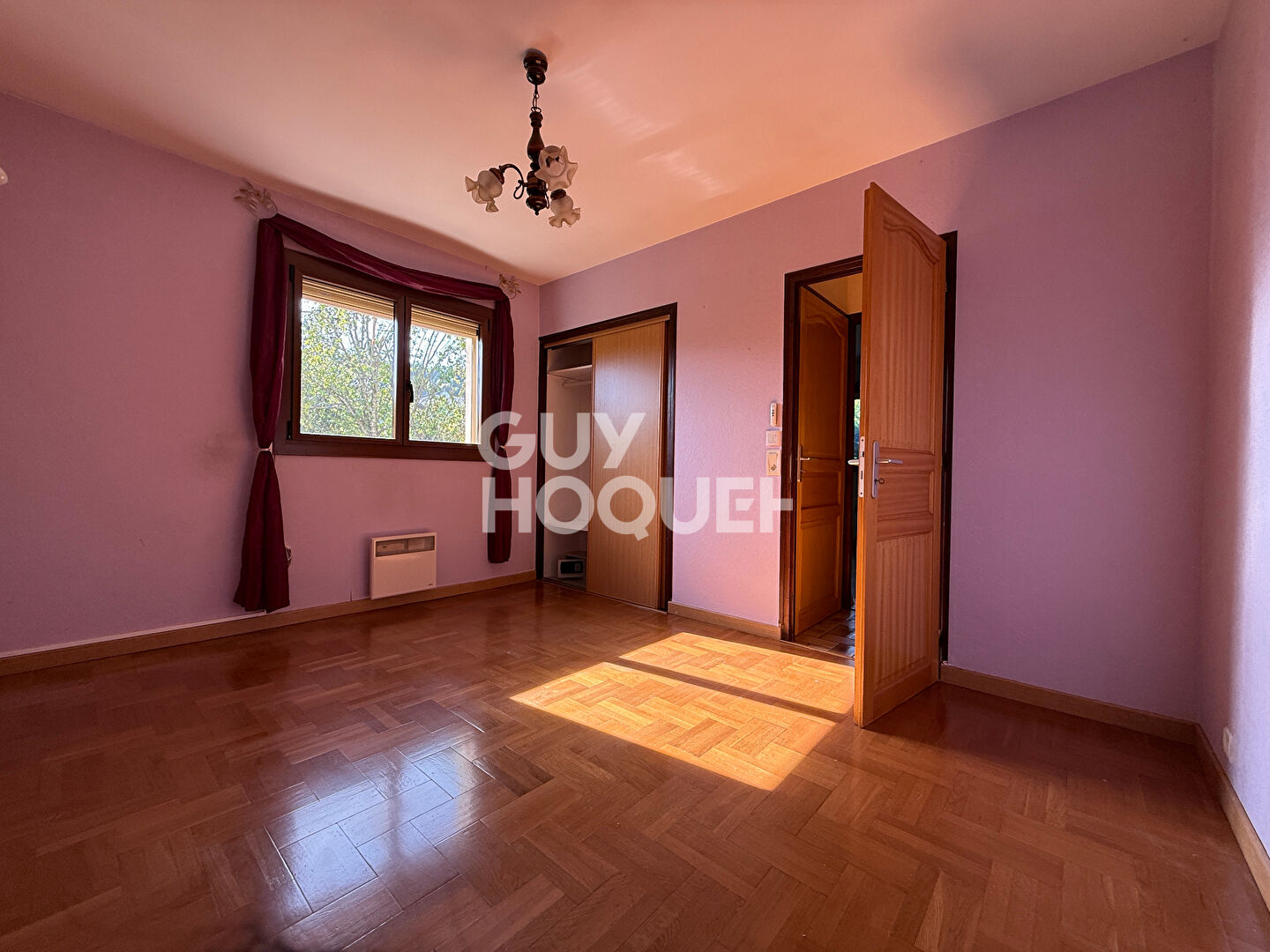 Les Auxons, maison familiale 5 chambres