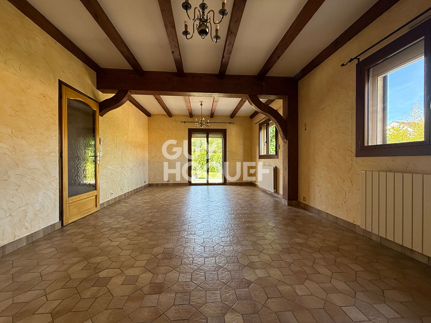 Les Auxons, maison familiale 5 chambres