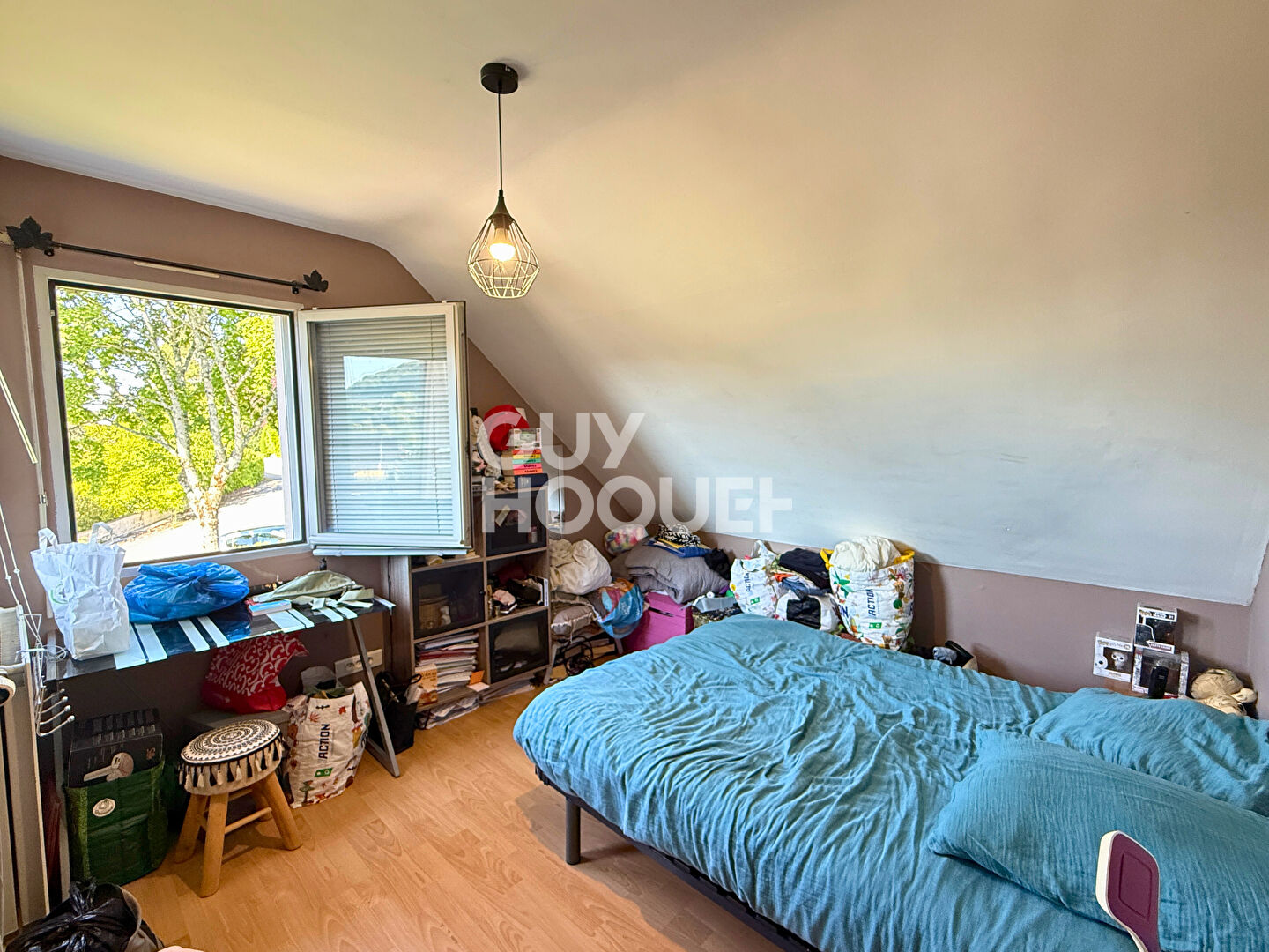 Maison lumineuse 131 m² avec piscine couverte à 5 min de Besançon