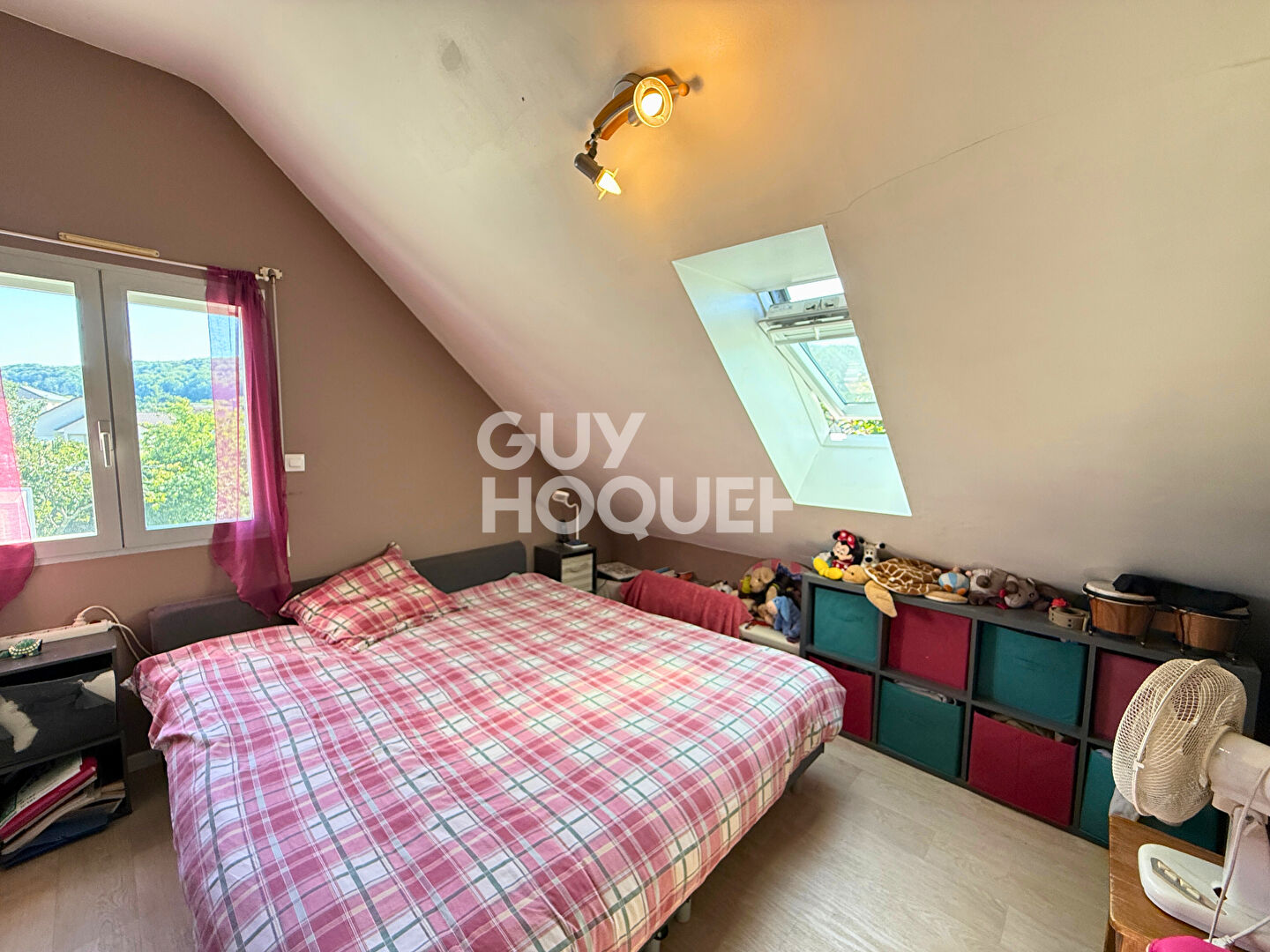 Maison lumineuse 131 m² avec piscine couverte à 5 min de Besançon