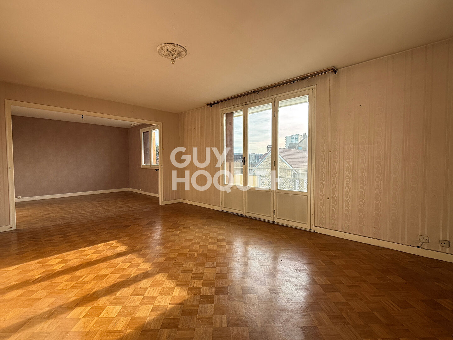 Appartement lumineux quartier Montjoux