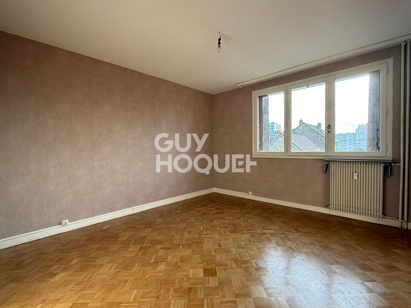 Appartement lumineux quartier Montjoux
