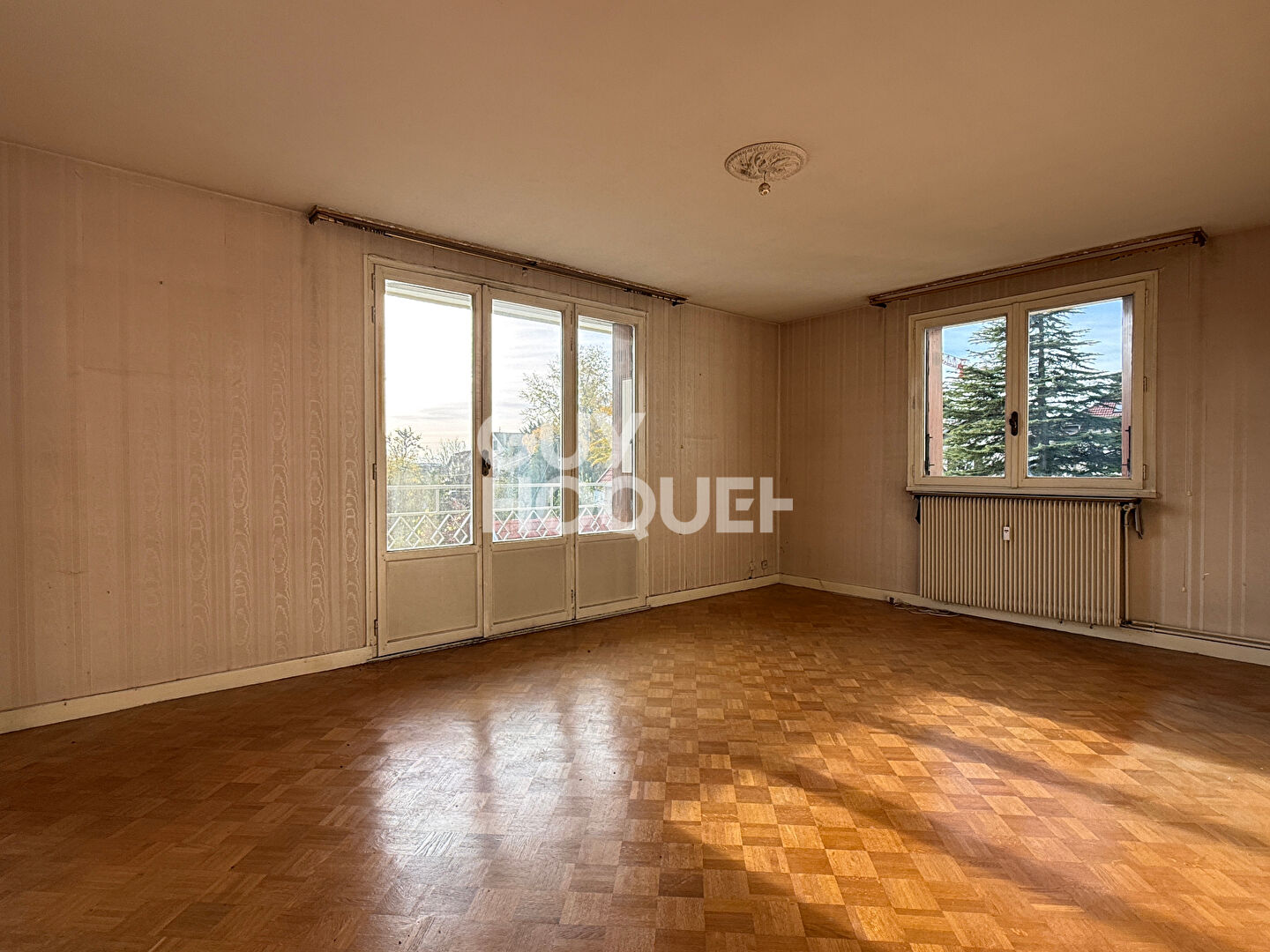 Appartement lumineux quartier Montjoux