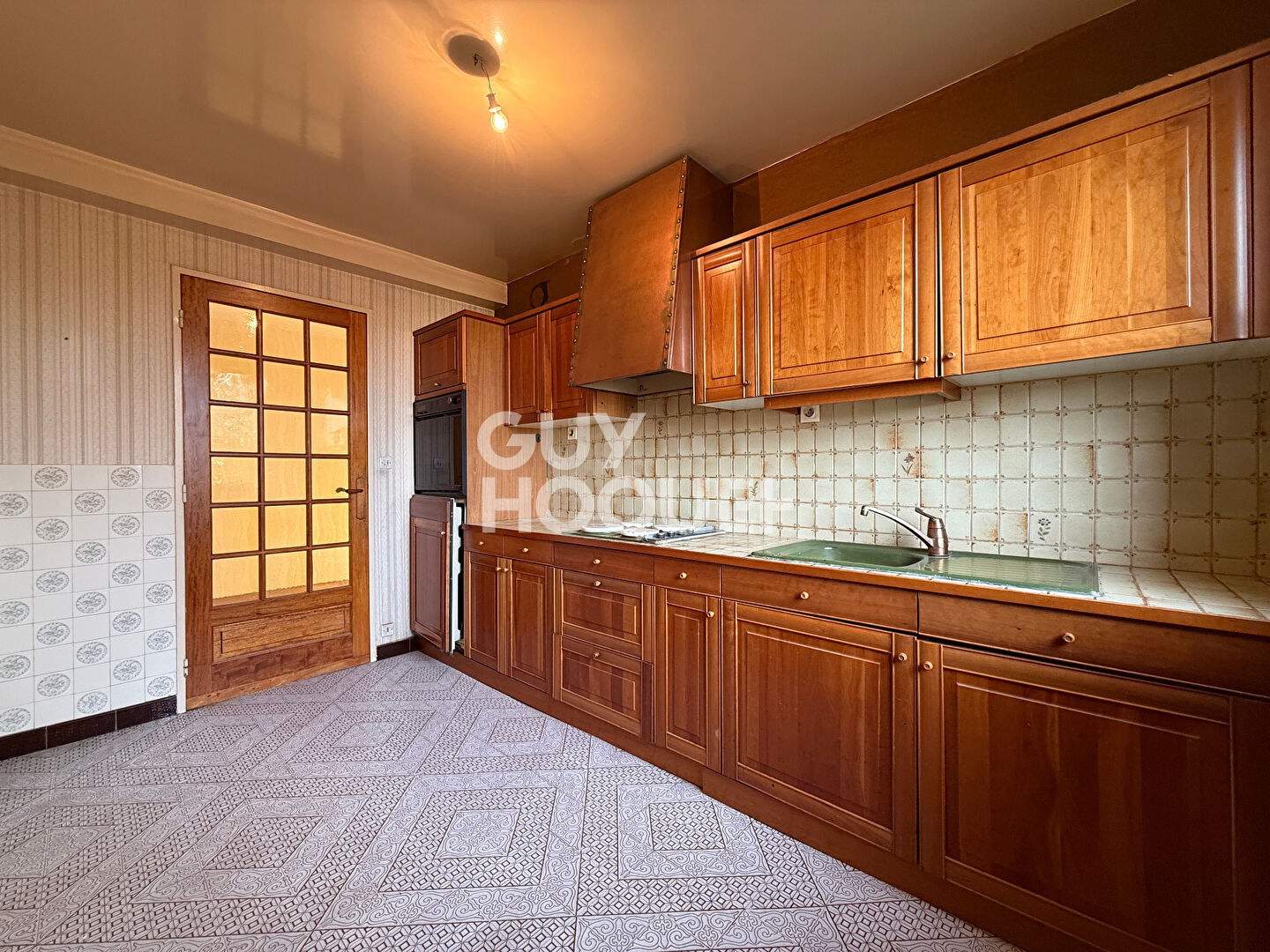 Appartement lumineux quartier Montjoux