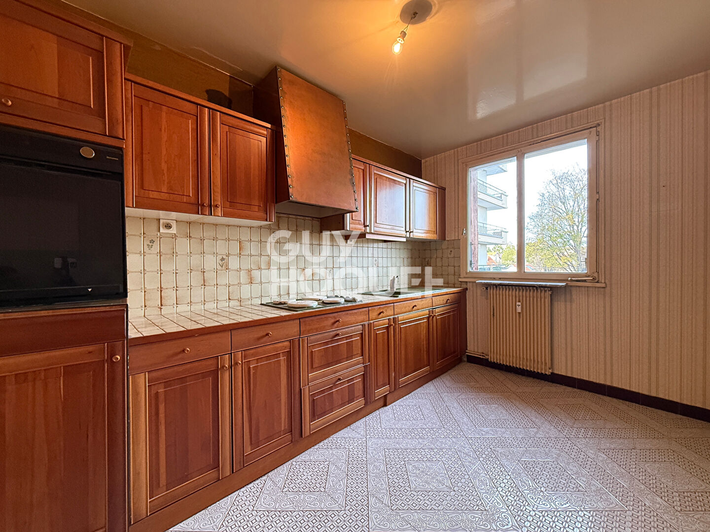 Appartement lumineux quartier Montjoux