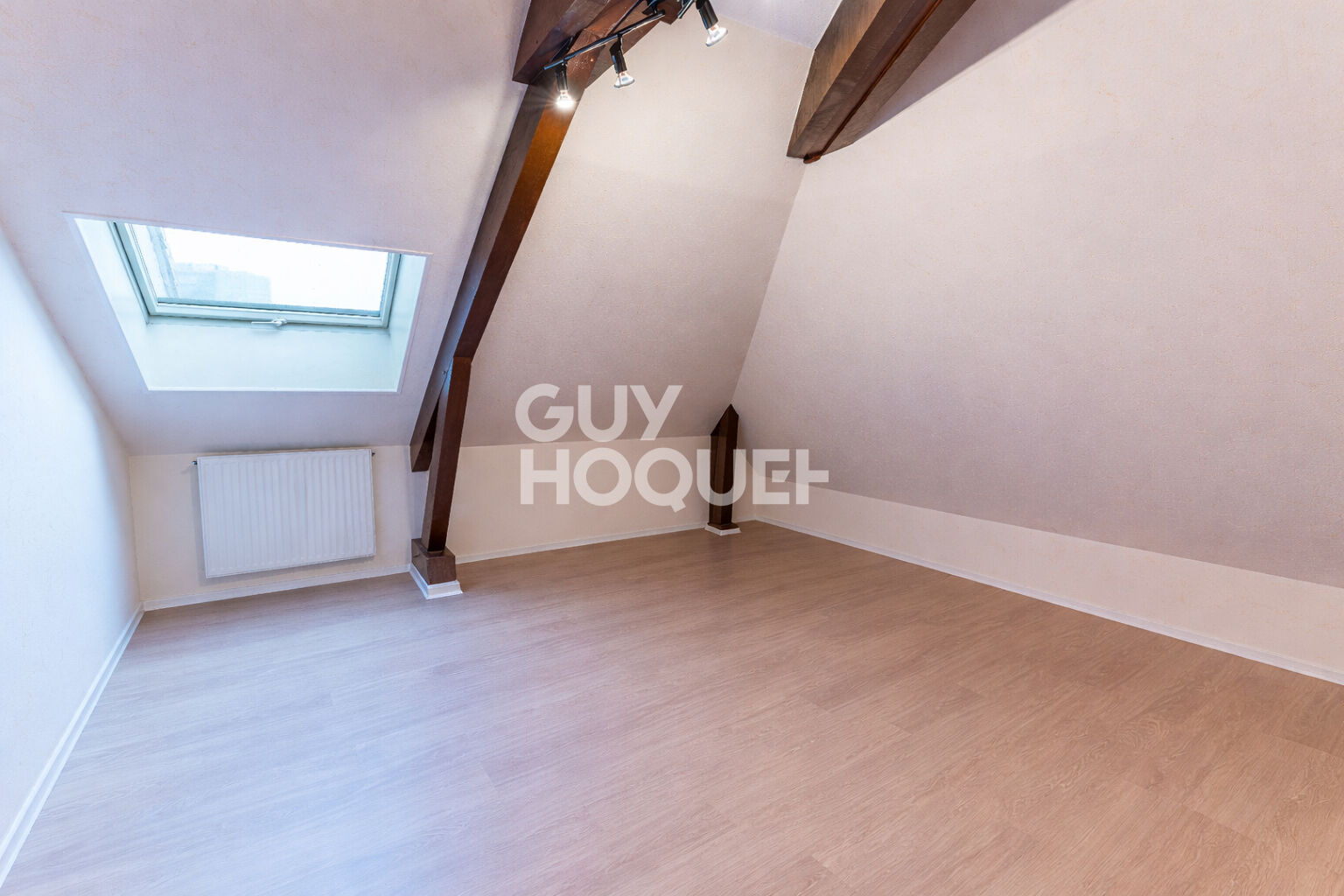 L'espace d'une maison, la tranquillité d'un appartement