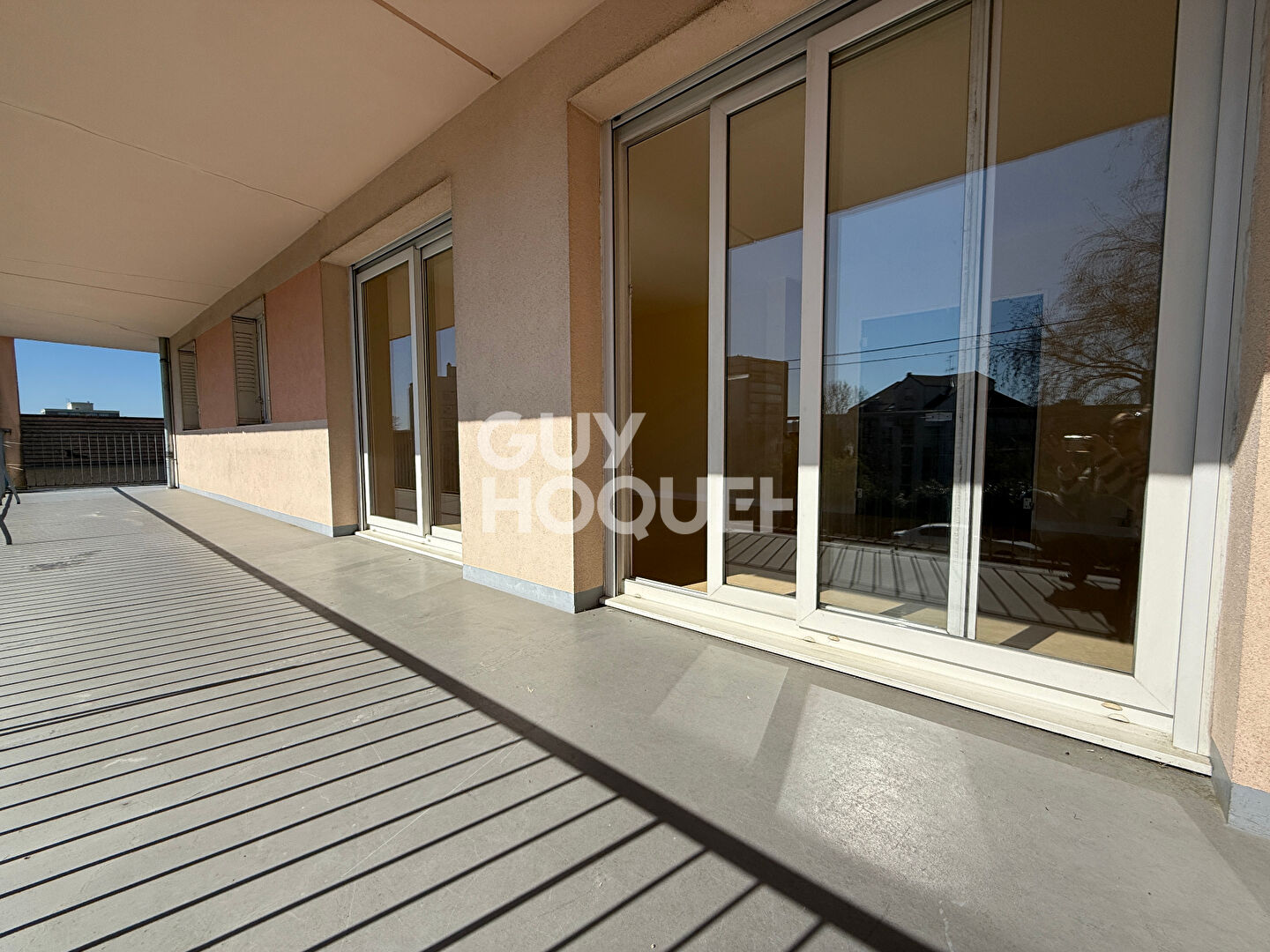 Quartier Saint Claude, appartement familial 4 chambres, 95 m² traversant