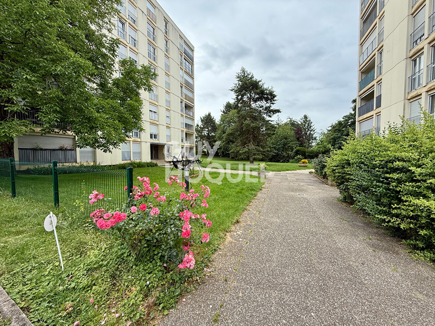 Studio 27 m²