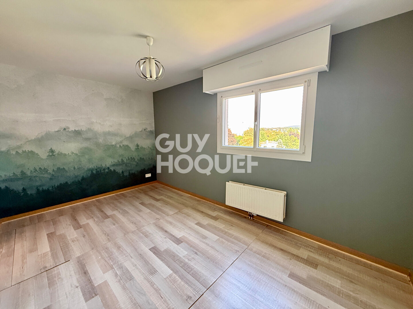Dernier étage avec vue dégagée pour cet appartement familial