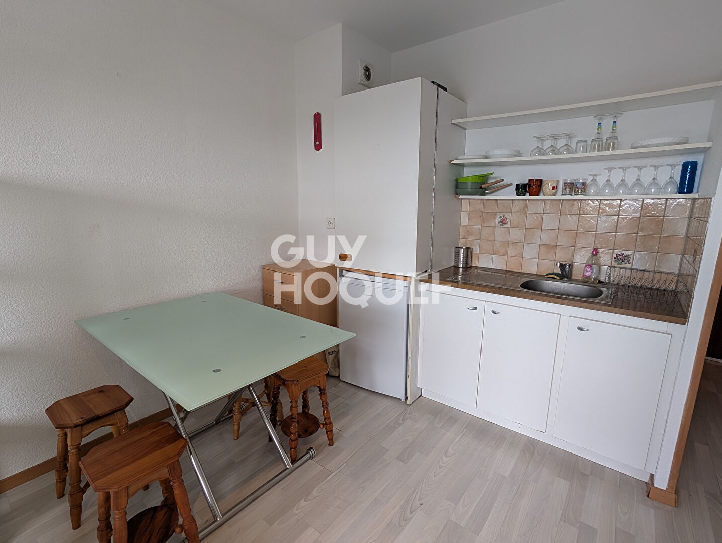 Studio meublé 25 m², garage box