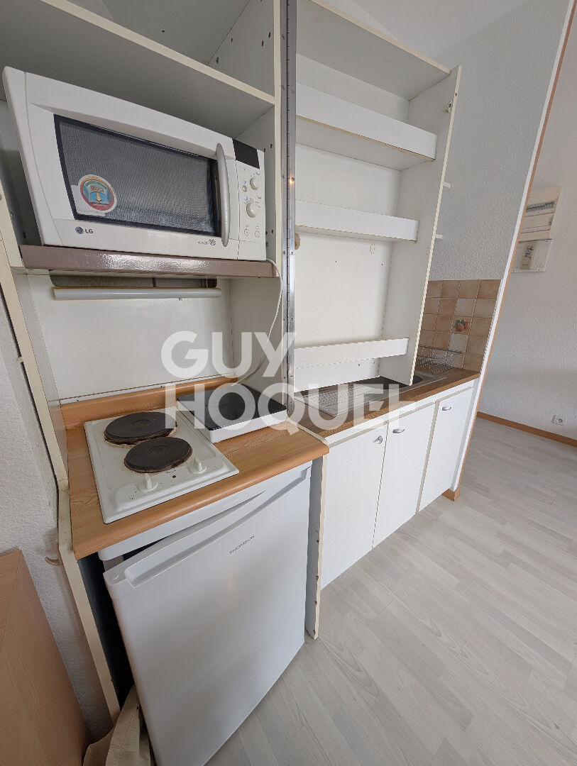 Studio meublé 25 m², garage box