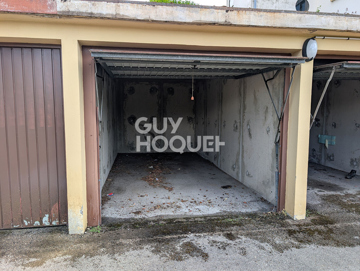 Studio meublé 25 m², garage box