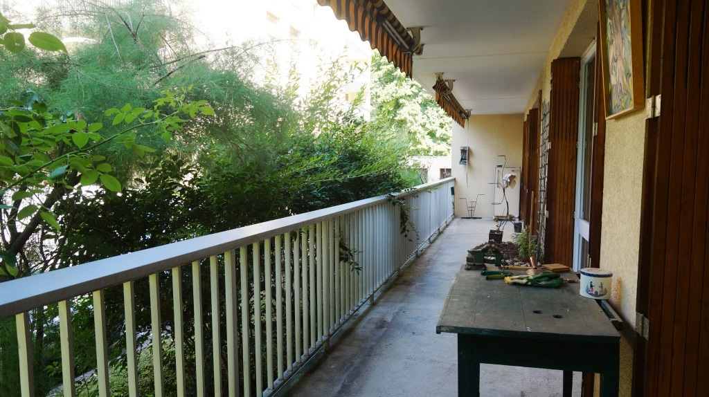 A VENIR DÉCOUVRIR SANS PLUS ATTENDRE ! Appartement 5 pièces !