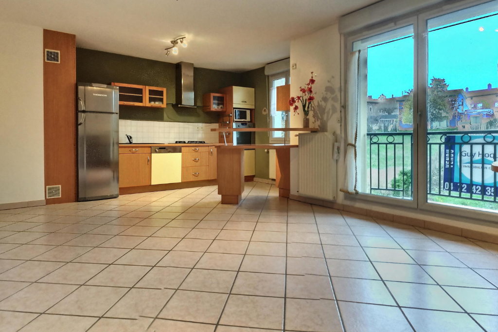 APPARTEMENT T2 SPACIEUX PROCHE DE TOUTES LES COMMODITÉS POSSIBILITÉ GARAGE