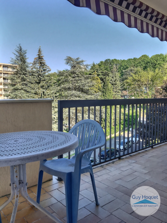 DANS RÉSIDENCE ARBORE APPARTEMENT T3 AVEC  BALCON, CAVE ET UNE PLACE DE PARKING PRIVATIVE...