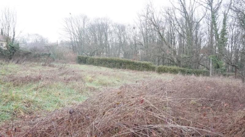 TERRAIN VIABILISE AU CALME