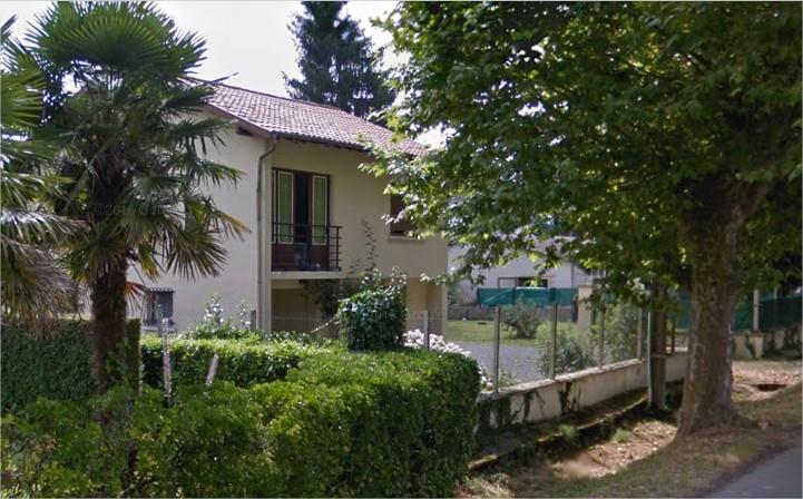Maison 5 pièces de 115 m² à louer à Gan (64290).