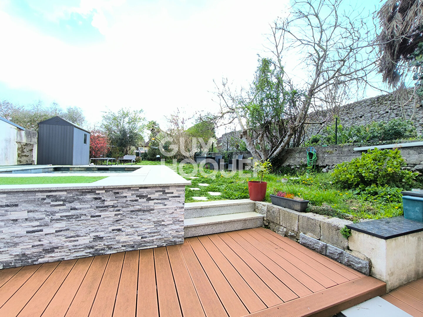 À Vendre : Duplex dans Petite Copropriété au Centre-ville d'Orthez ref 30032