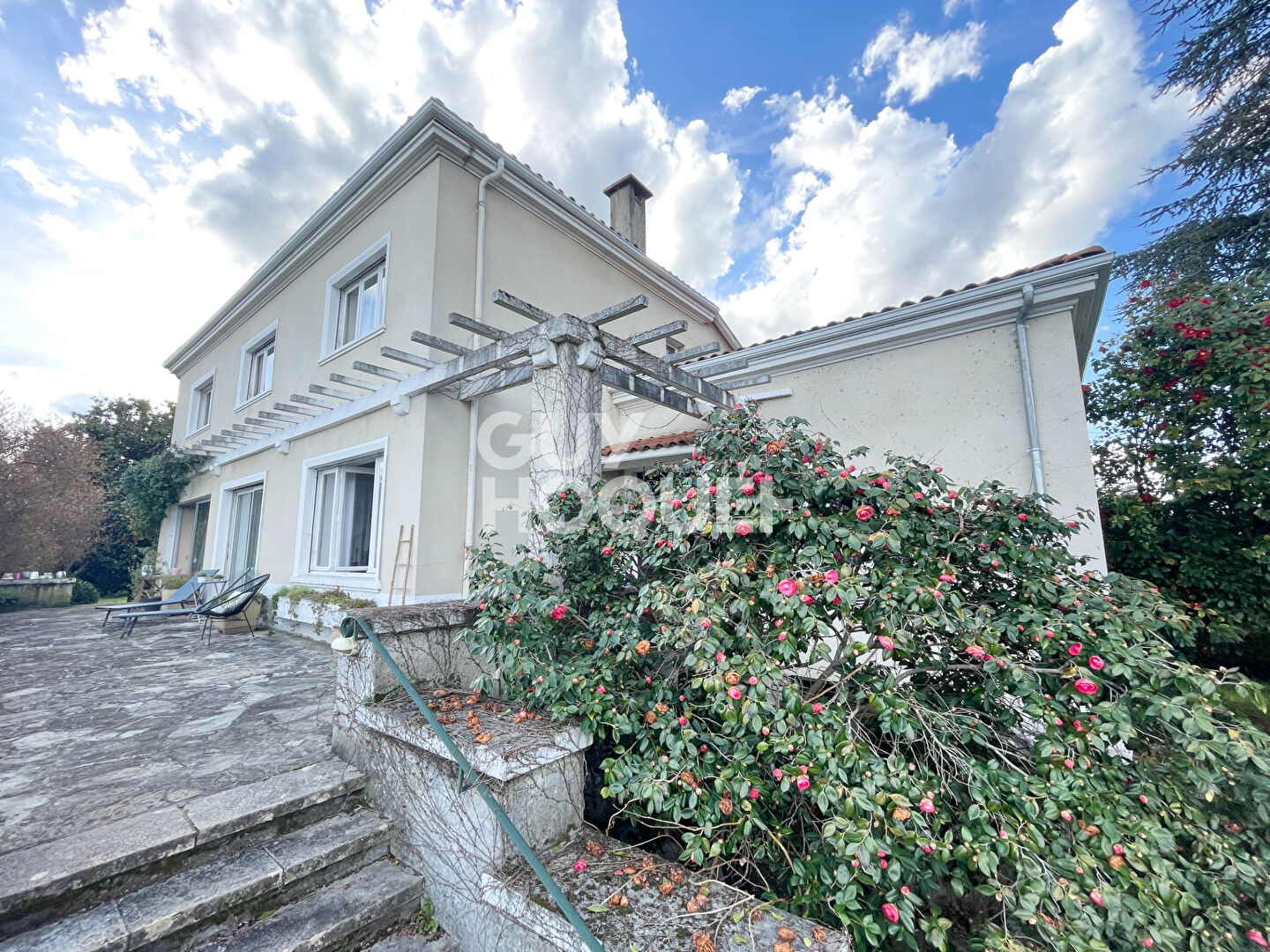 Maison de caractère Orthez 228 m² avec jardin