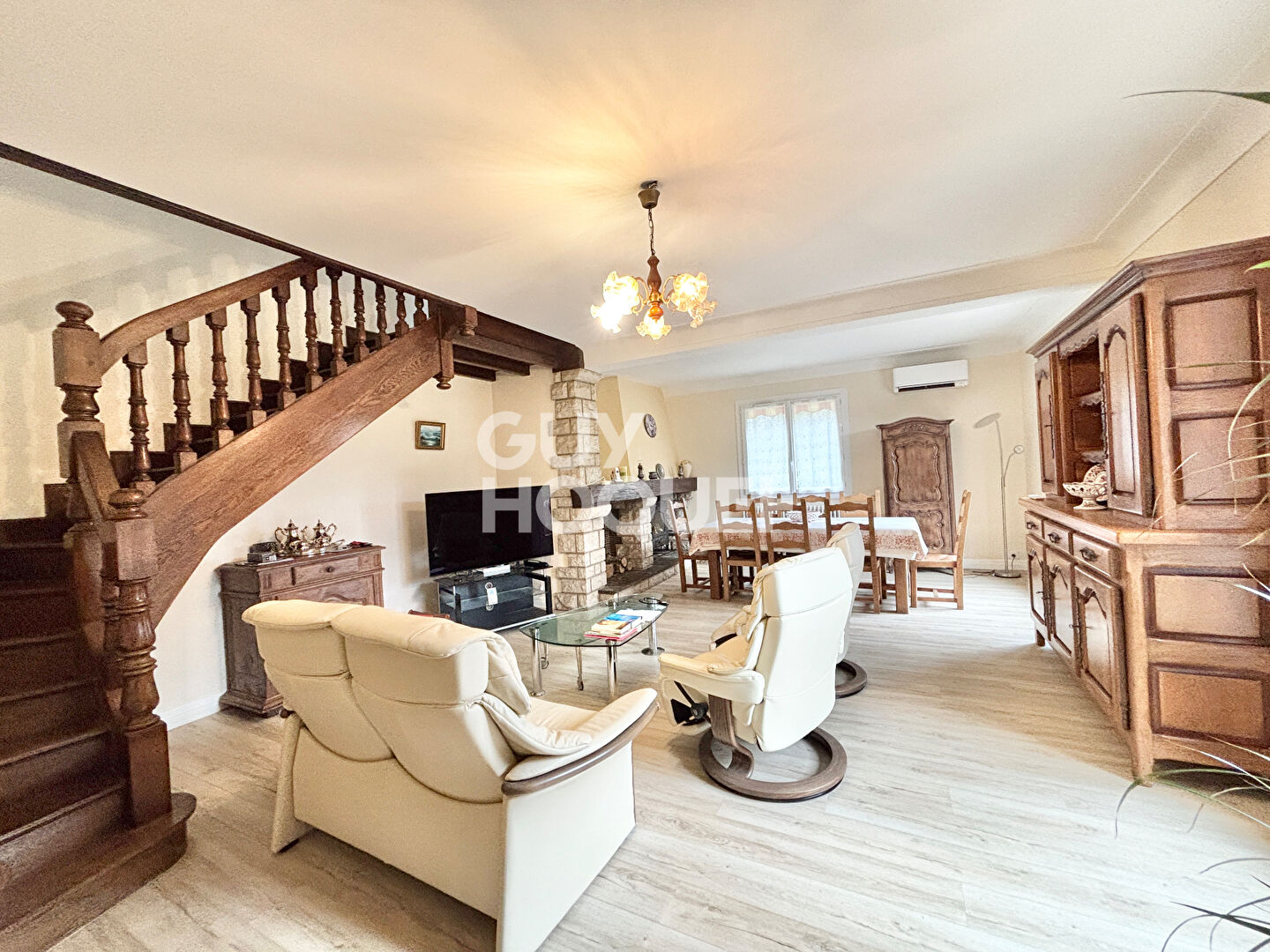 Maison de caractère 175 m² avec garage proche centre ville d'ORTHEZ