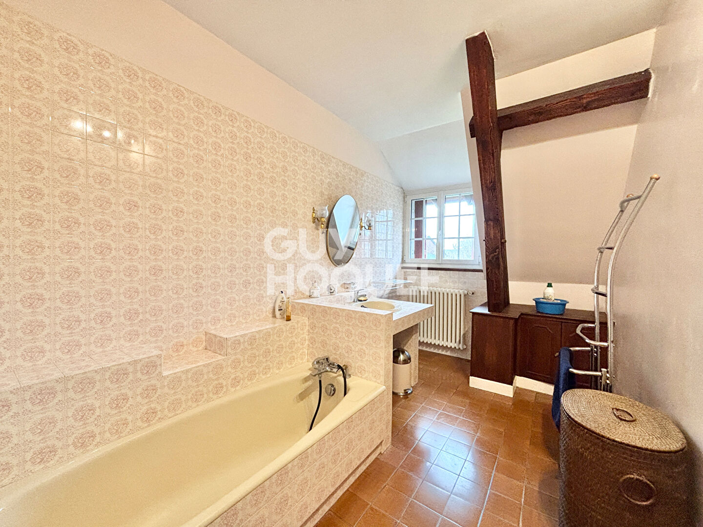 Maison de caractère 175 m² avec garage proche centre ville d'ORTHEZ