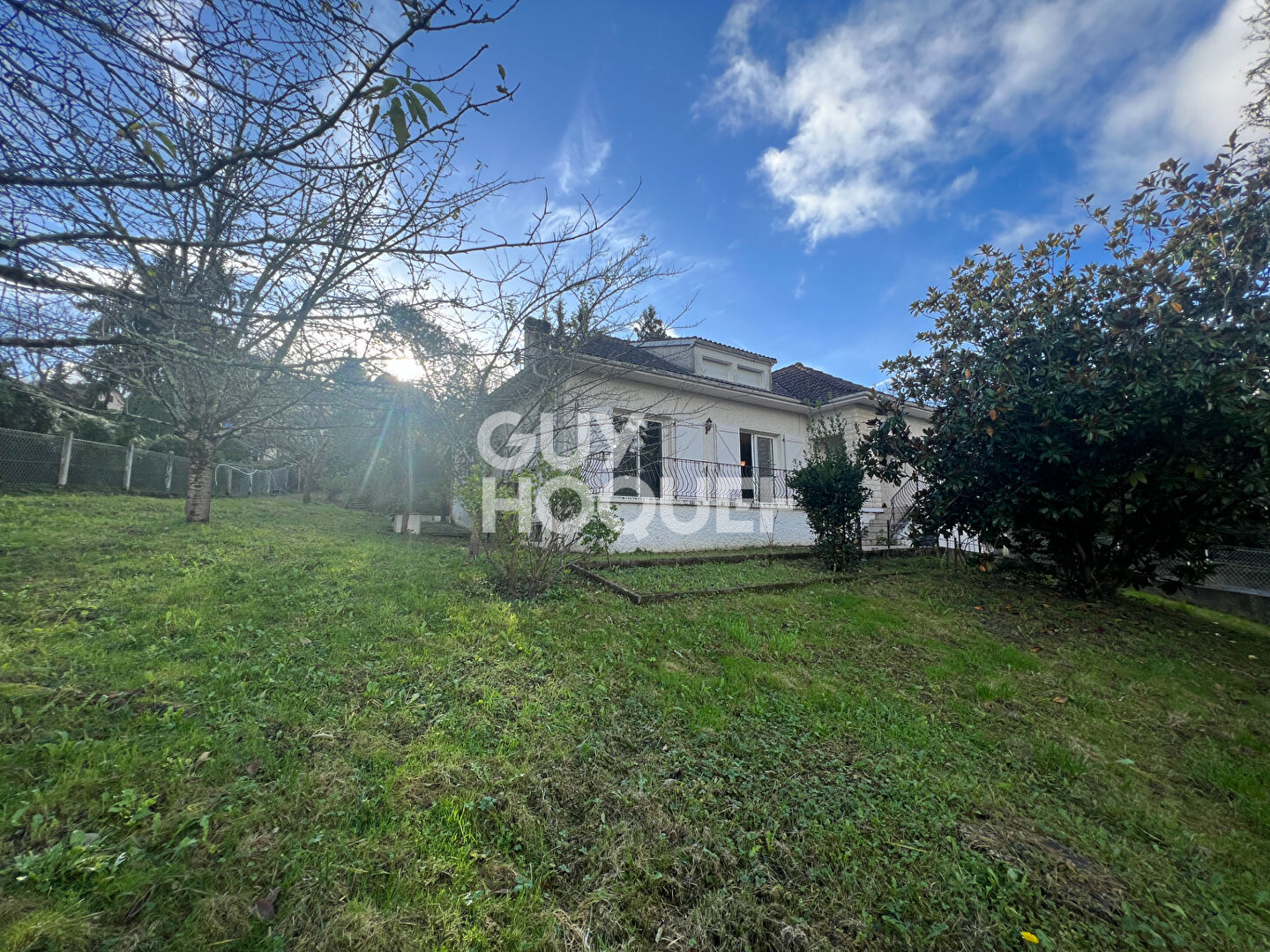 Maison spacieuse à vendre à Mourenx - 5 chambres, 177.60 m²