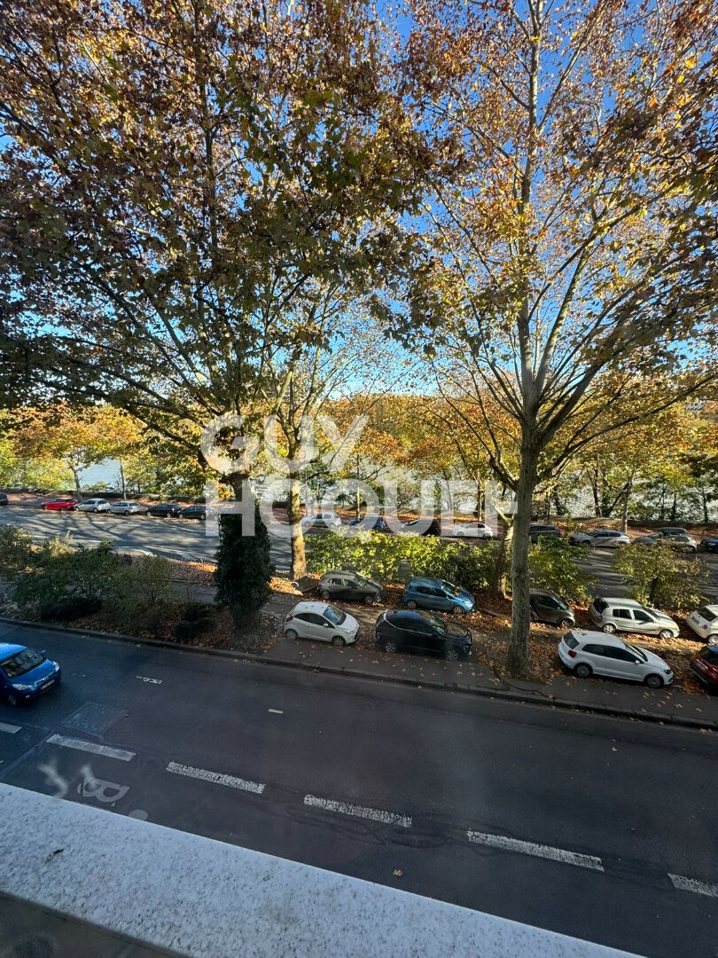 LYON 4 - T1 meublé - COURS D'HERBOUVILLE