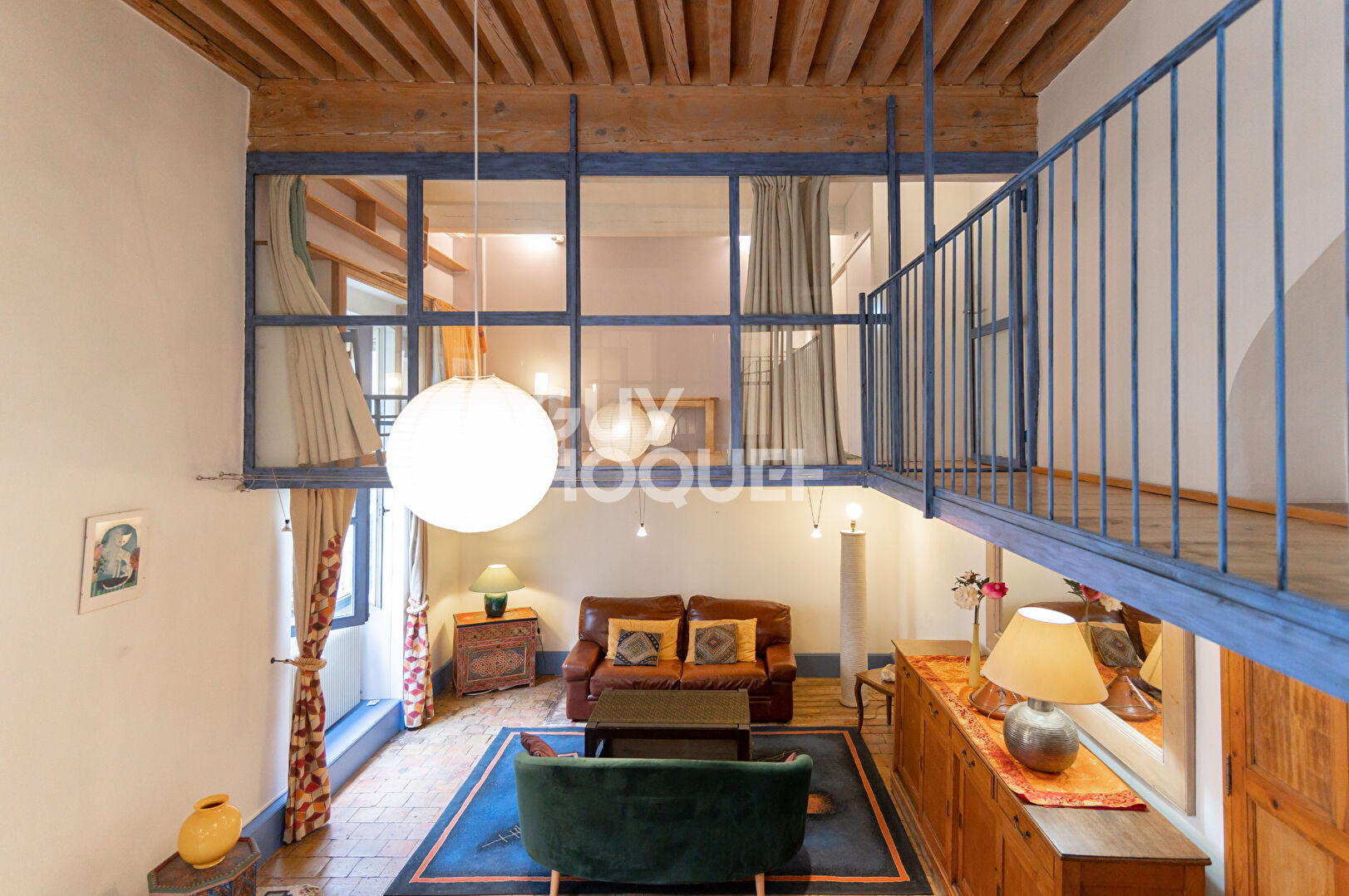 Magnifique appartement atypique quai st Vincent-passage Gonin - avec parking