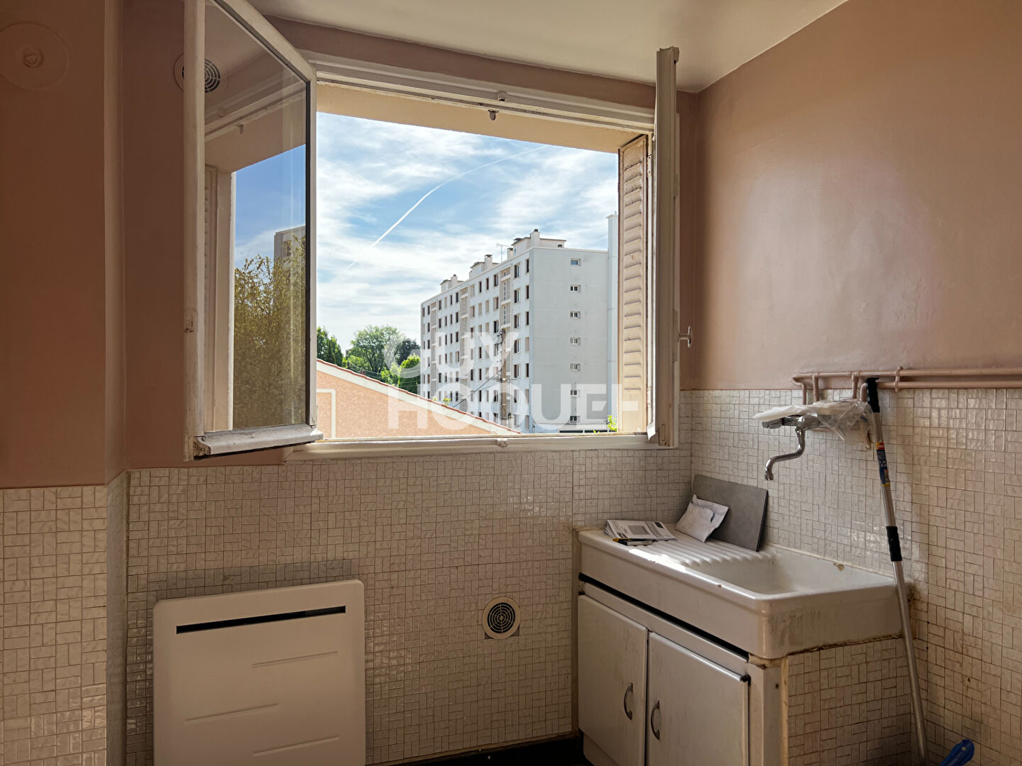 Appartement deux chambres avec balcon au calme