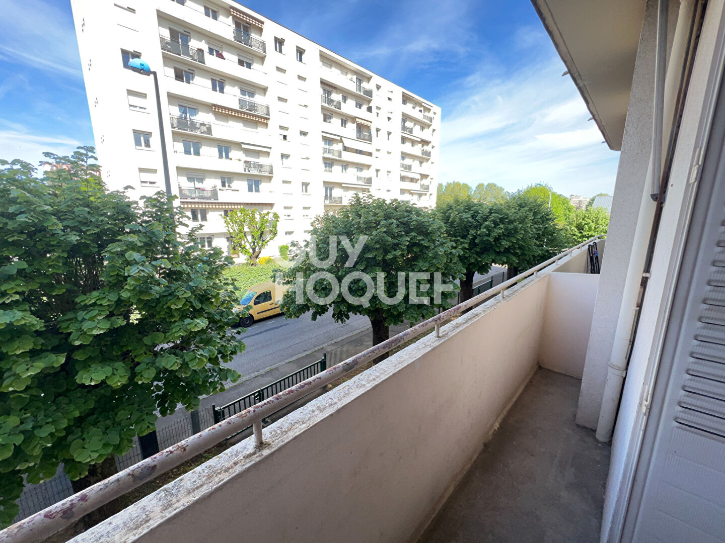 Appartement deux chambres avec balcon au calme