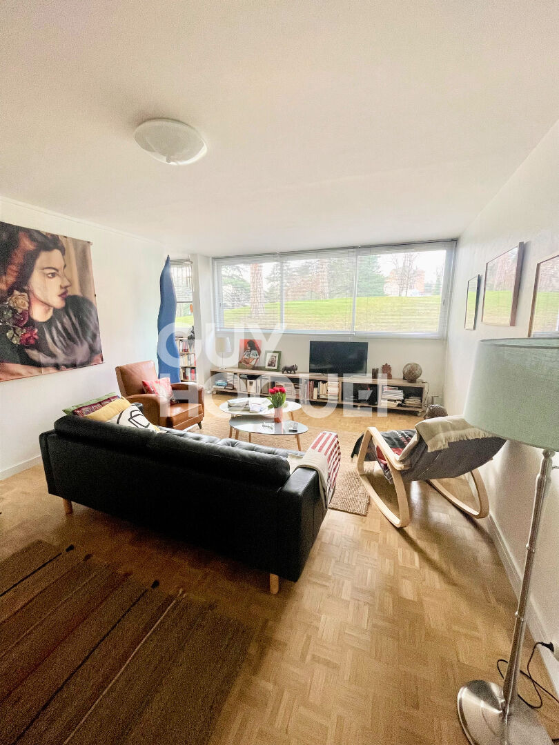 T3 Ecully 67 m2 + place parking privatif