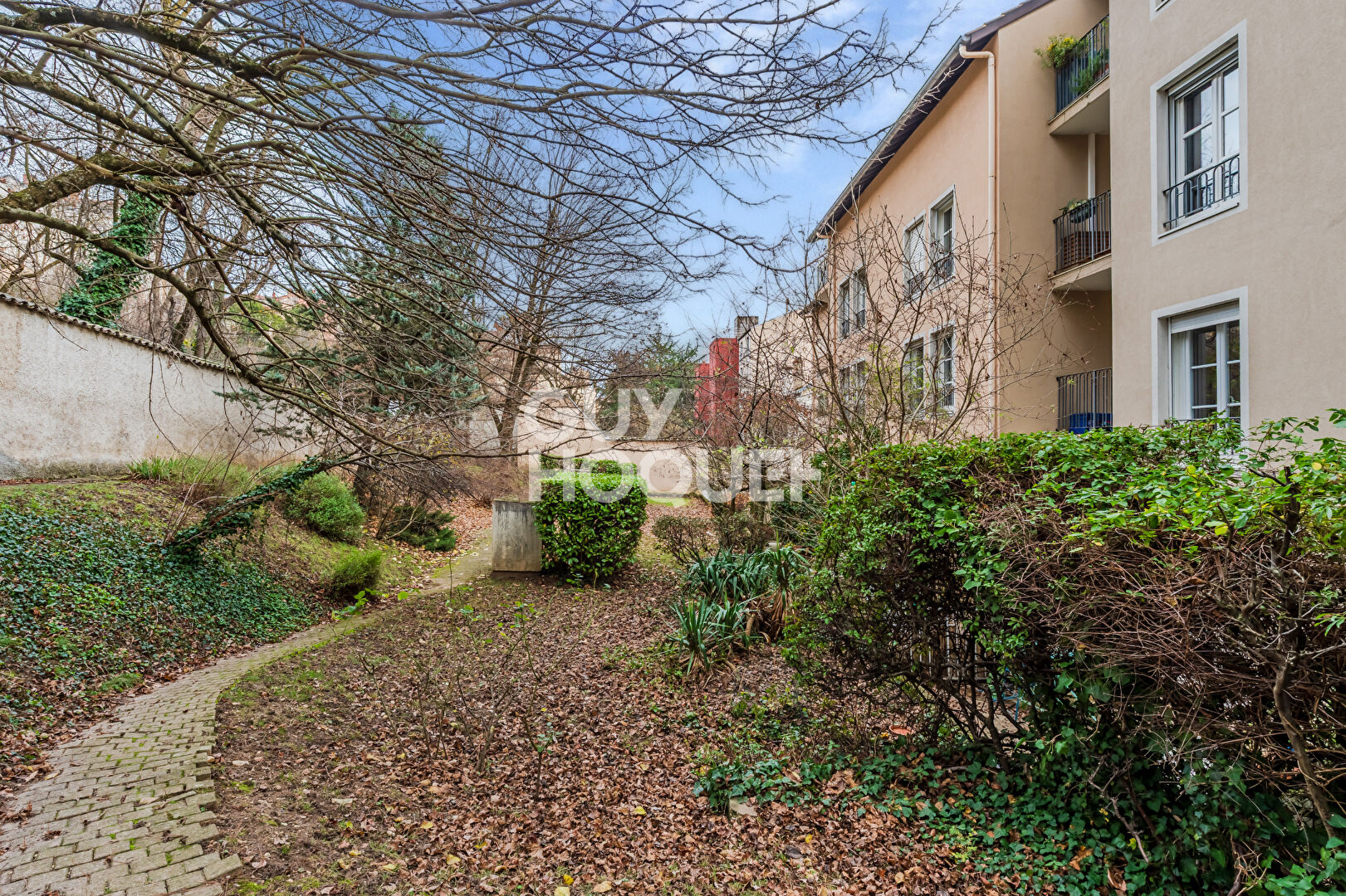 Appartement familiale avec  terrasse- balcon - garage-cave 