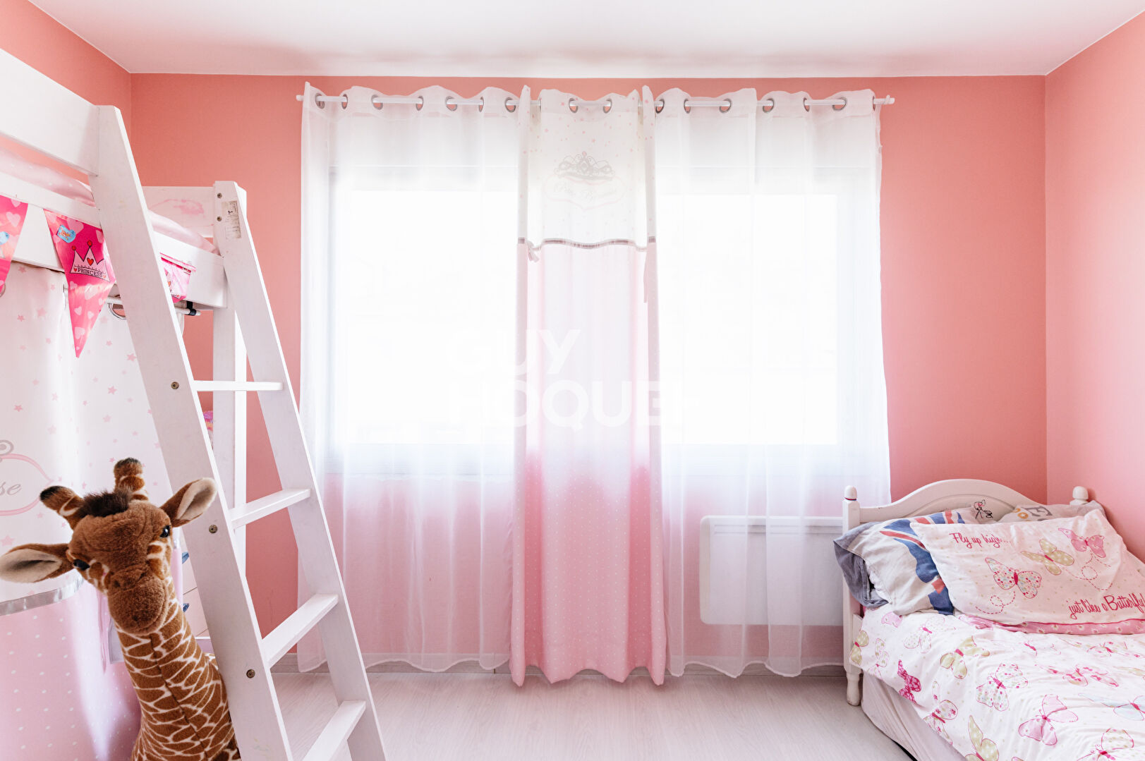 Maison T5 - beligneux -  piscine - 650m2 de jardin