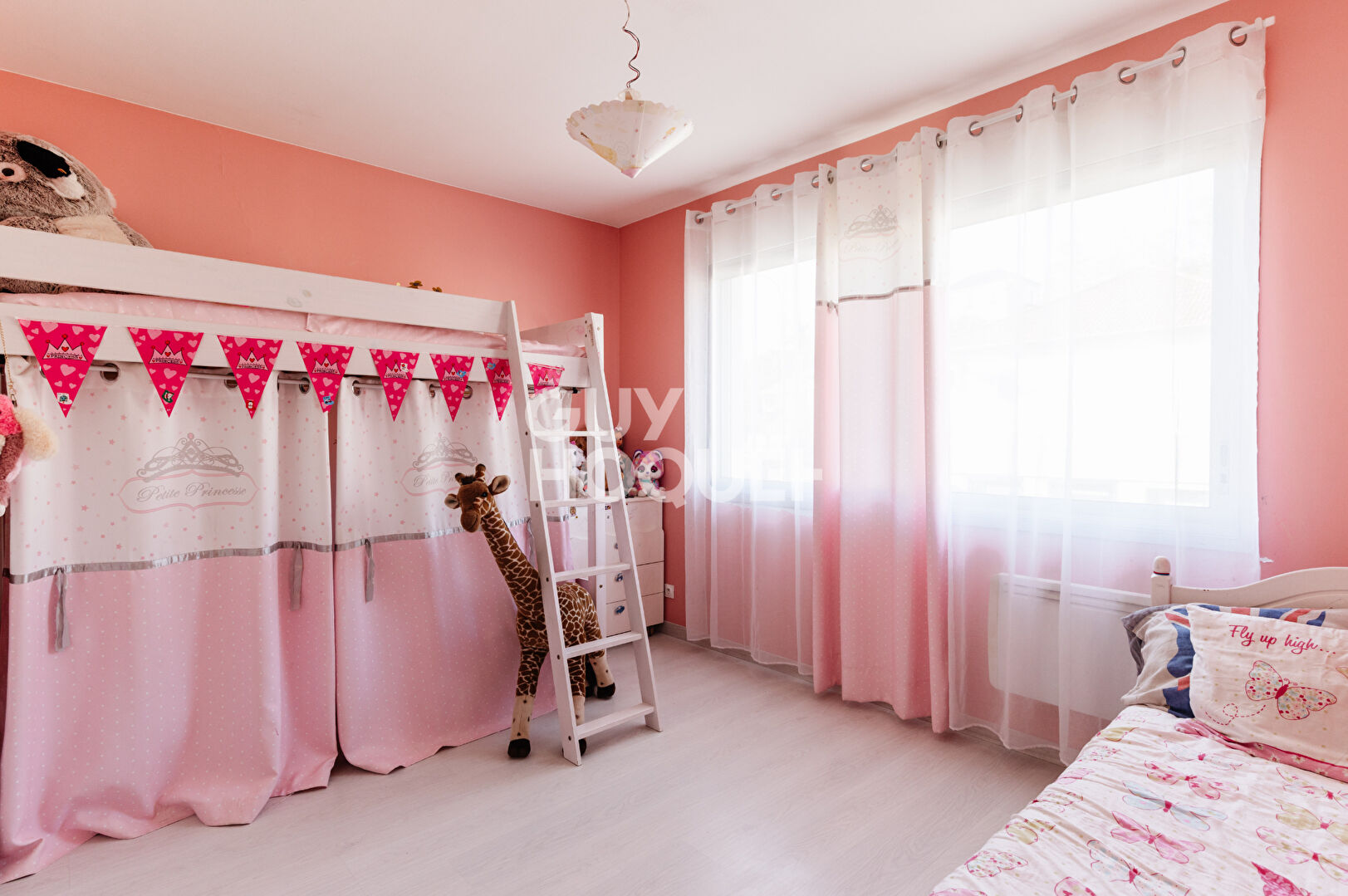 Maison T5 - beligneux -  piscine - 650m2 de jardin