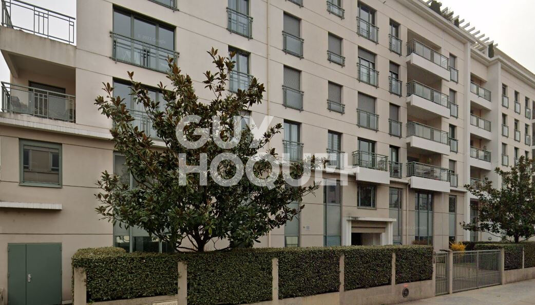 Box fermé simple - Prox. Hénon