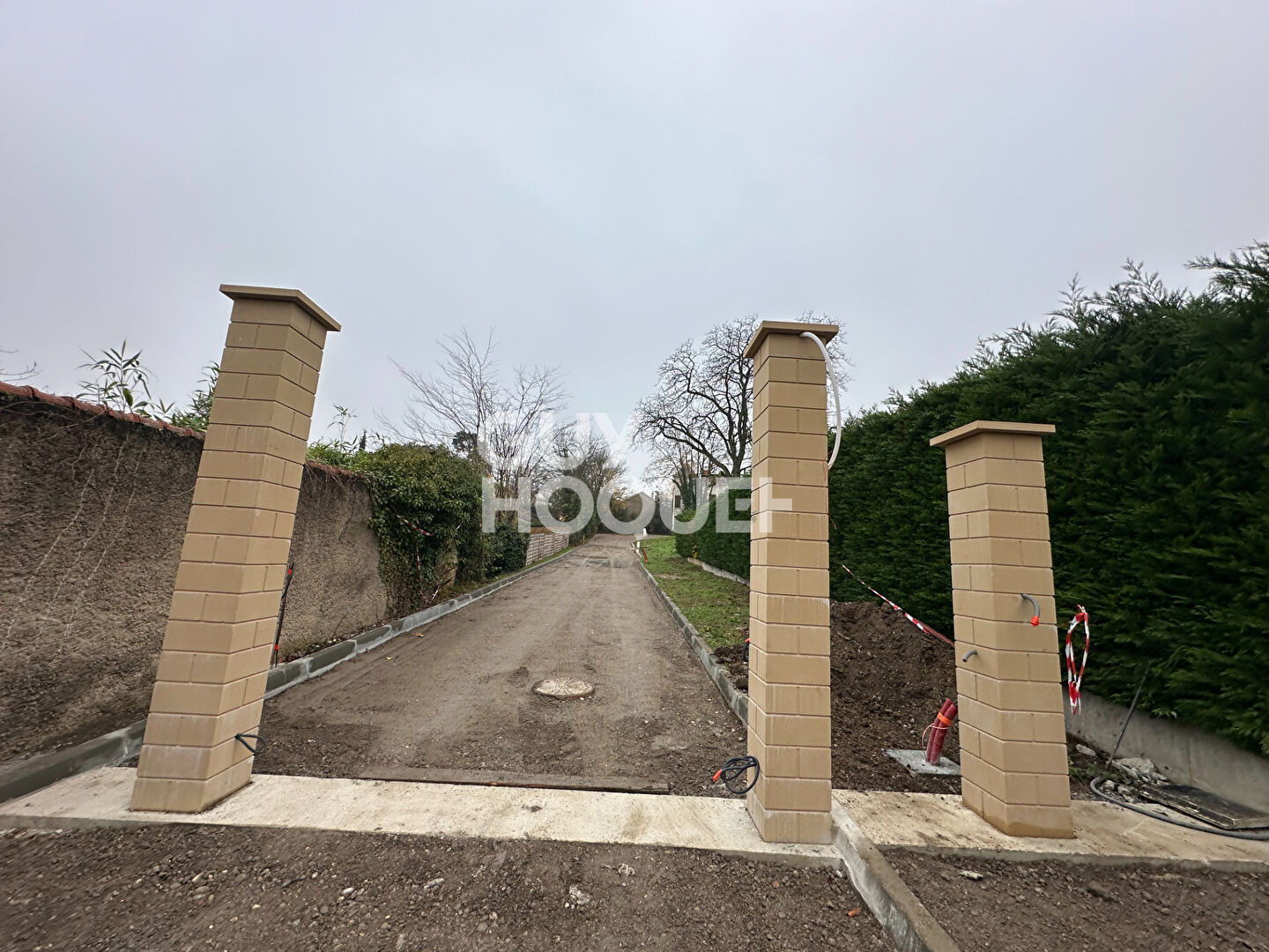 Terrain Constructible et Piscinable Ecully 1000m²