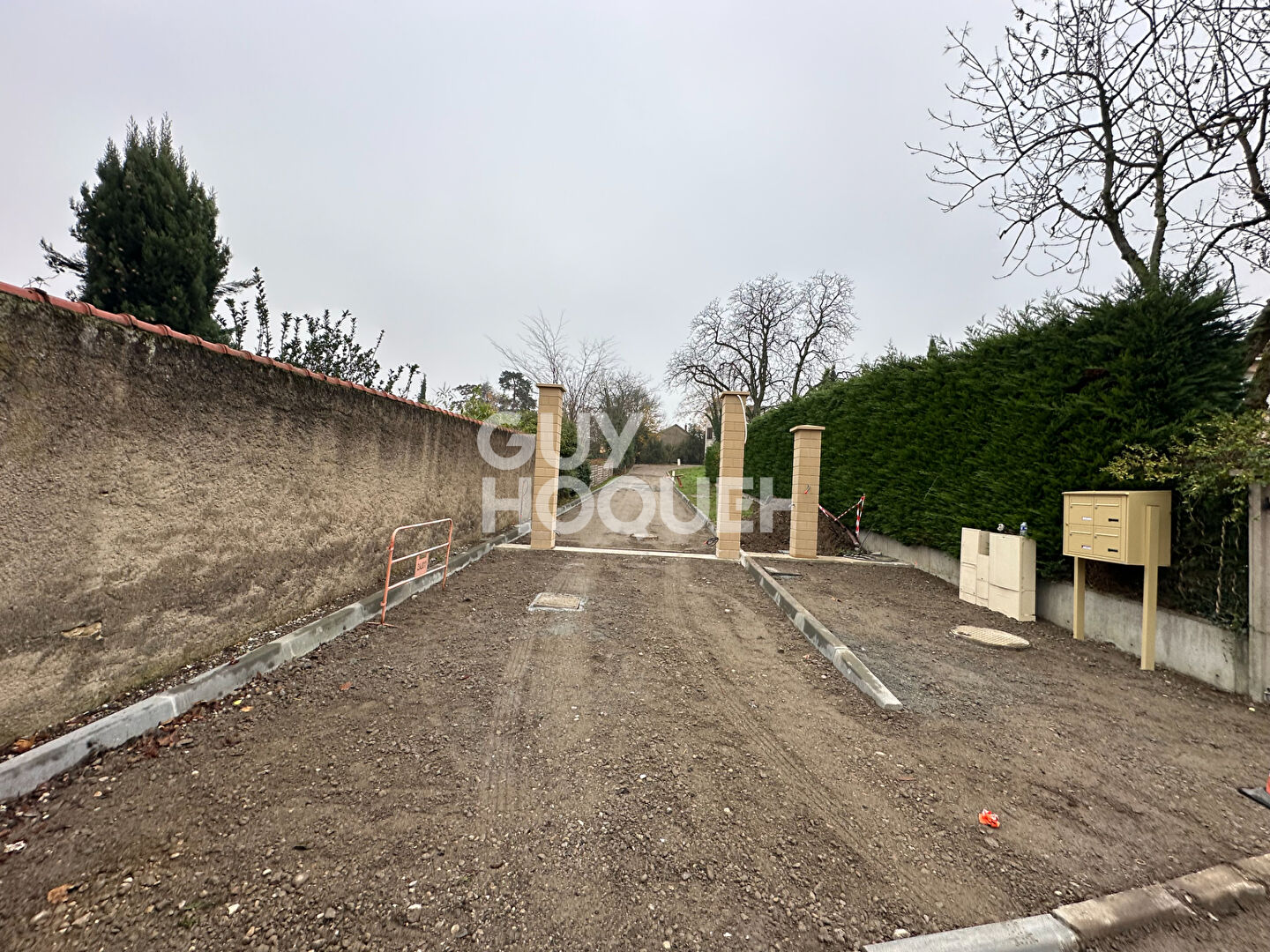 Terrain Constructible et Piscinable Ecully 1000m²