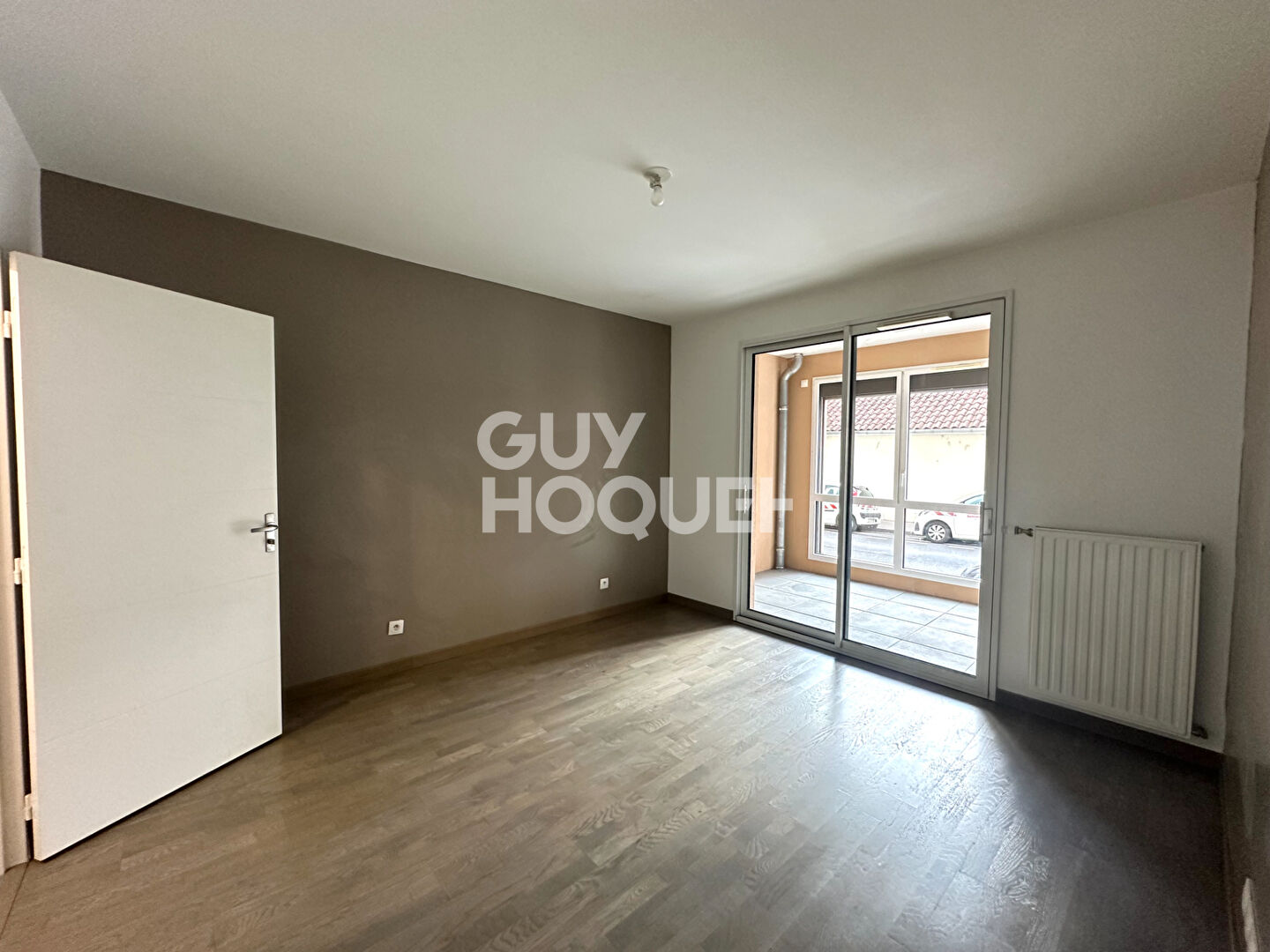 Plateau Croix-Rousse - Appartement avec loggia et parking - résidence récente