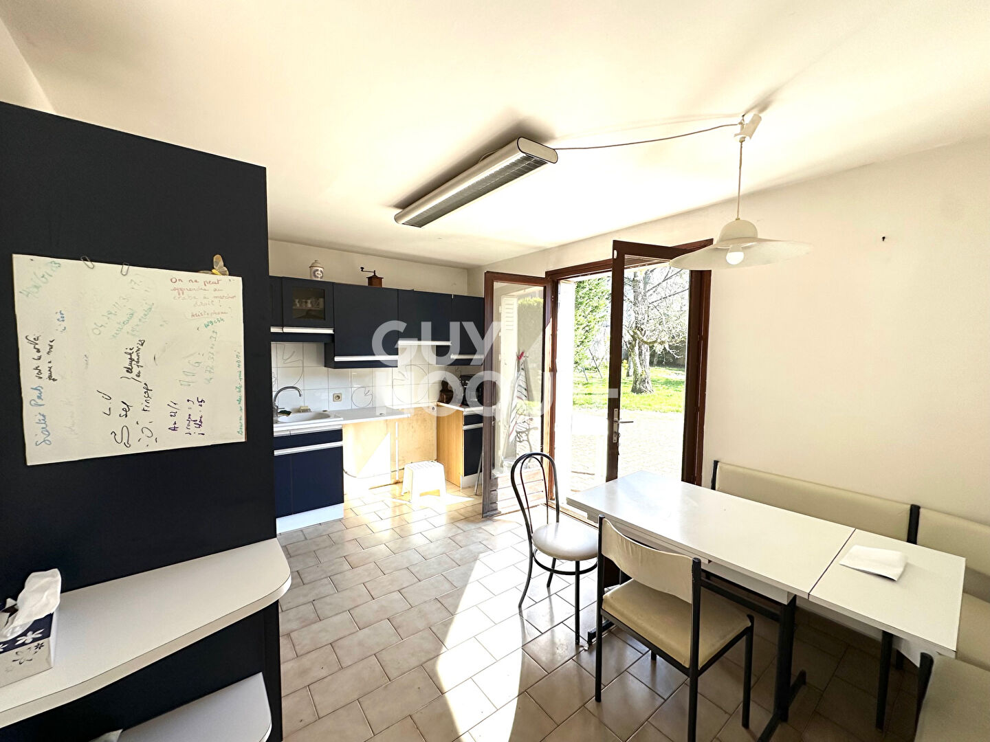 Maison familiale  3 niveaux sur terrain de 1 800 m²