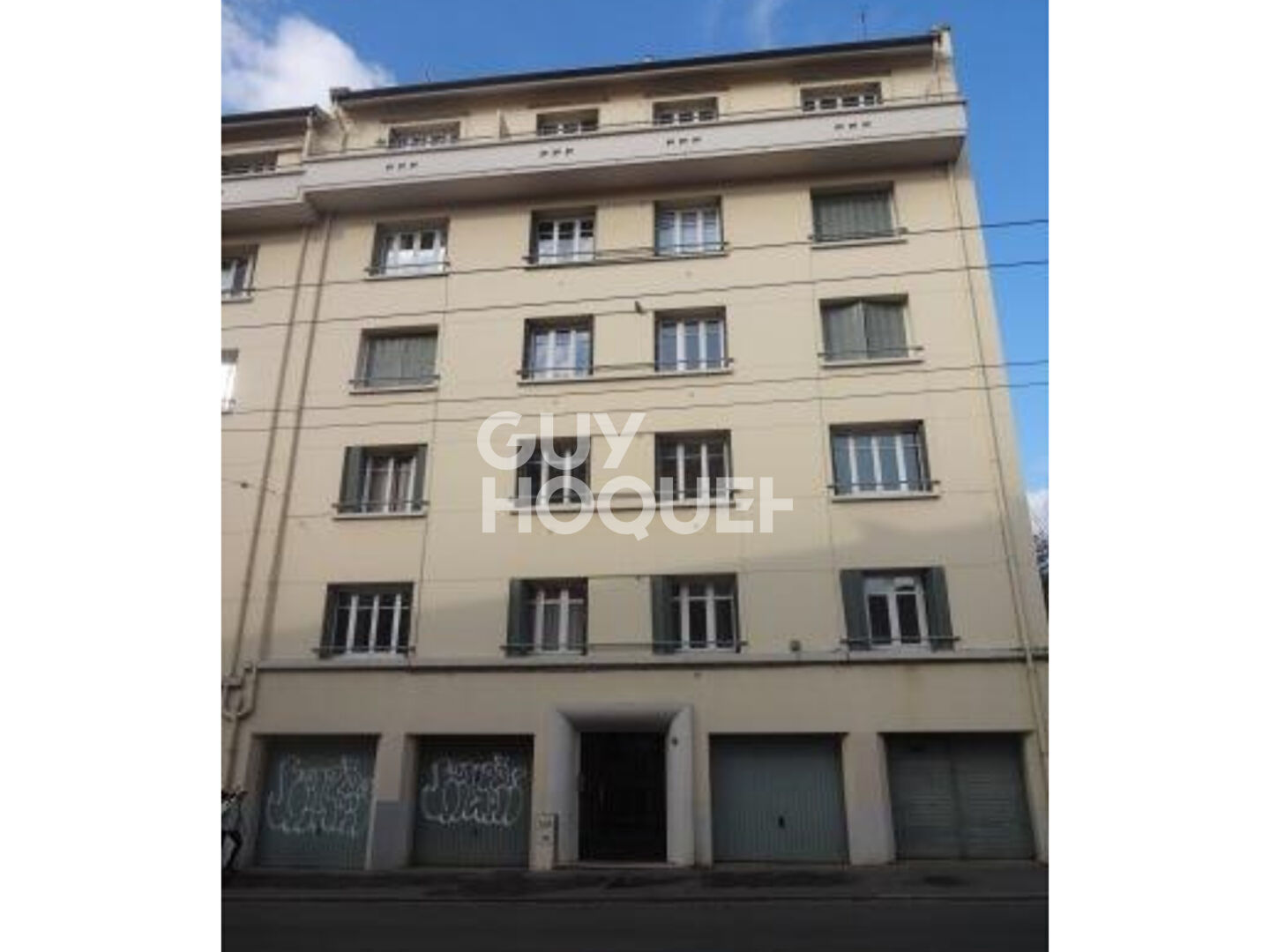 GARAGE A LOUER LYON 4 HENON