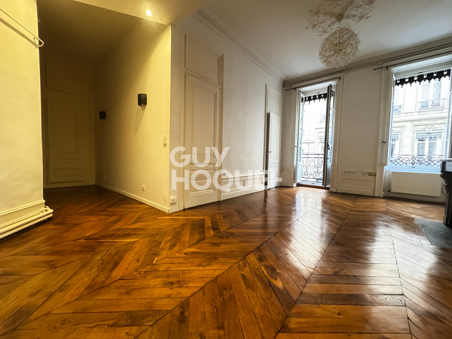 Appartement T3 - Lyon 6 -  71.81 m2 - cave - ascenseur -