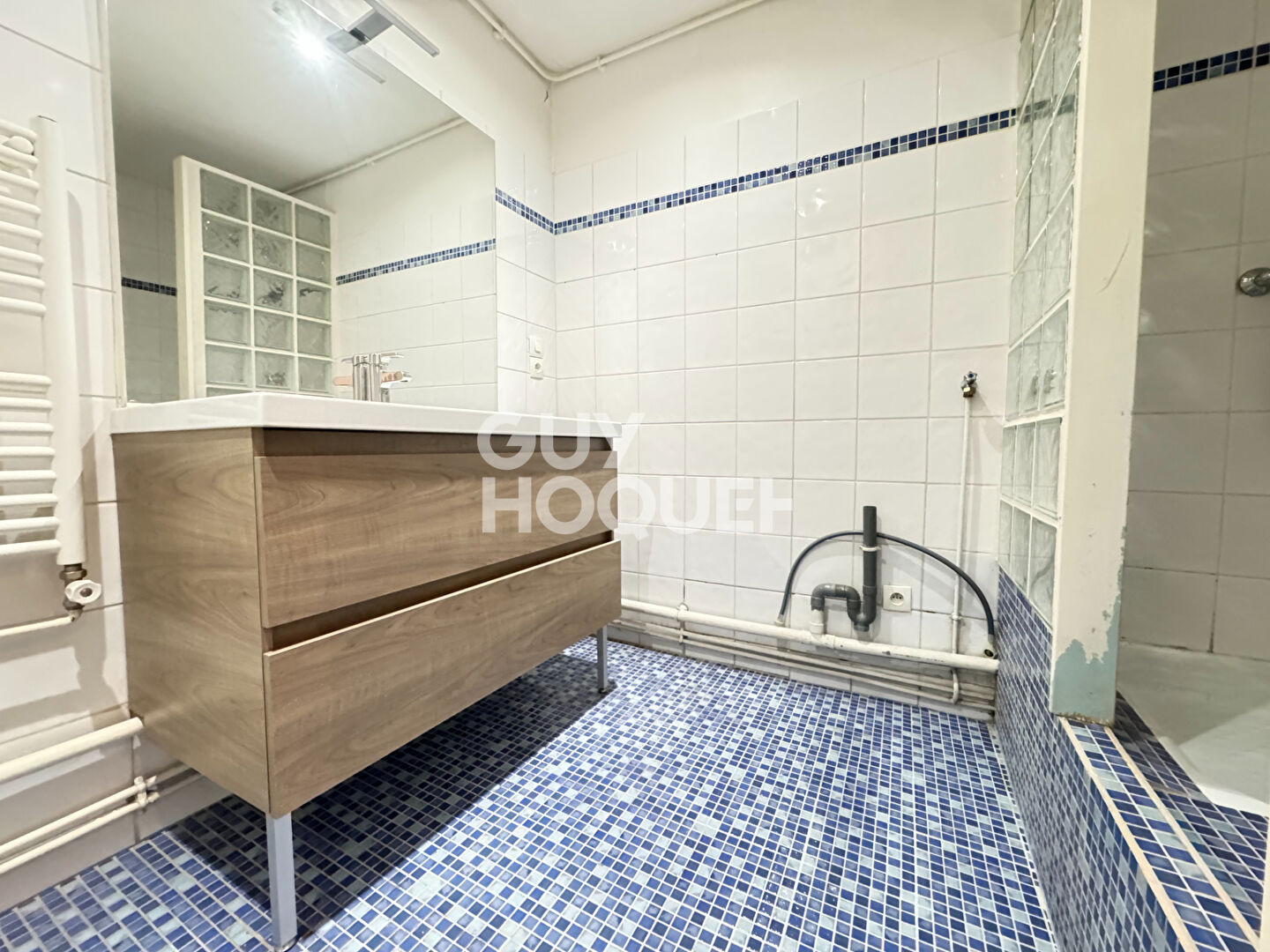 Appartement T3 - Lyon 6 -  71.81 m2 - cave - ascenseur -