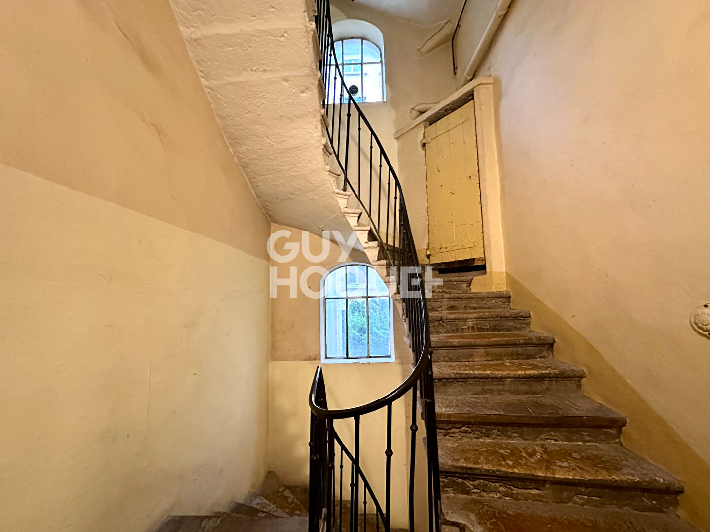 Appartement à rénover - Proximité Place Commandant Arnaud