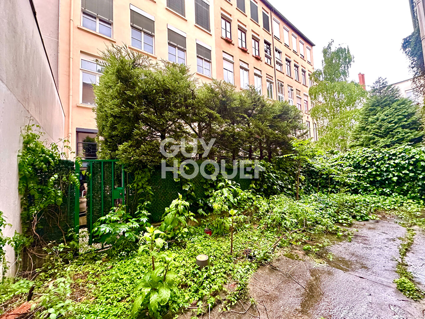 Appartement à rénover - Proximité Place Commandant Arnaud